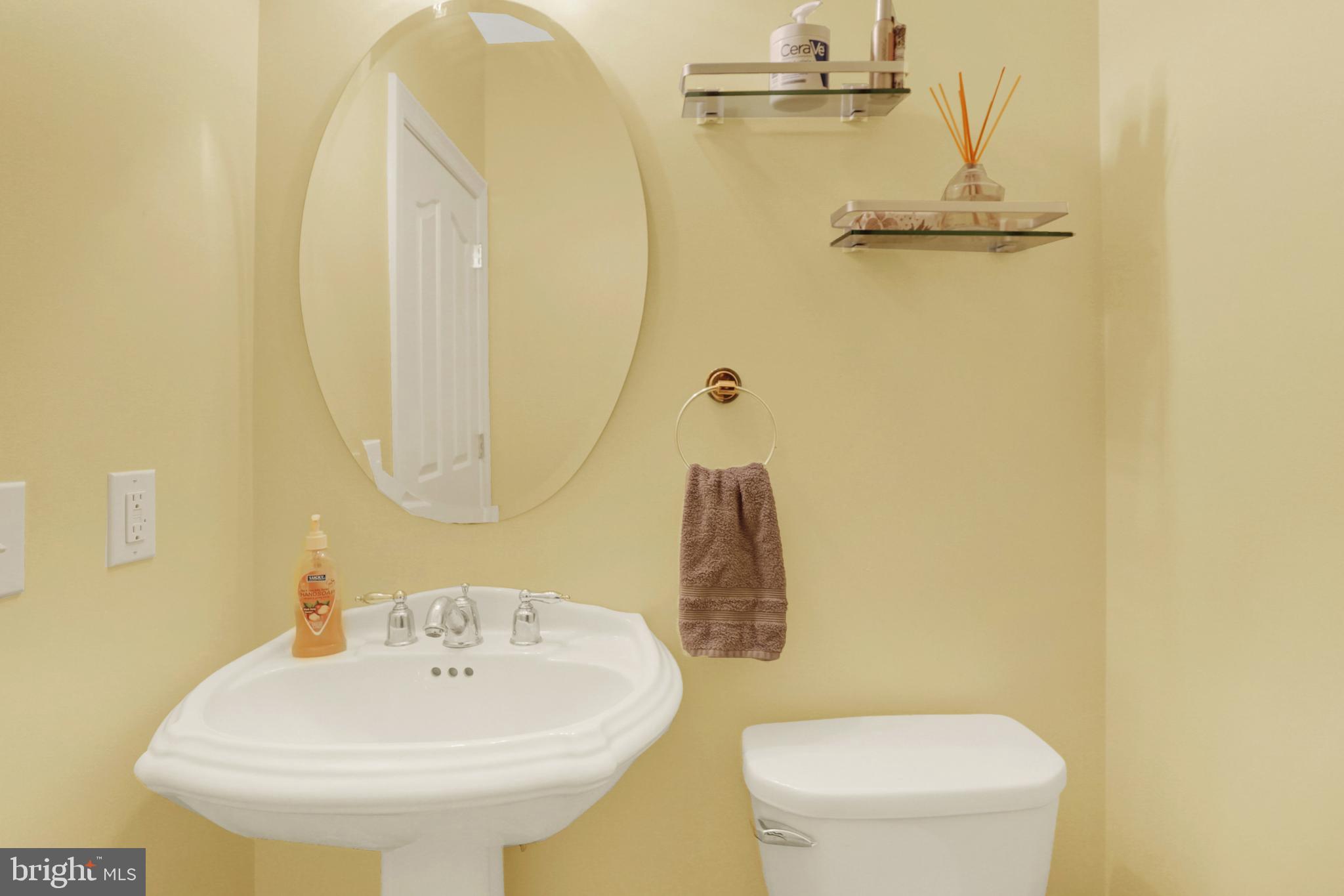 JEFFERSON COURT - Residential