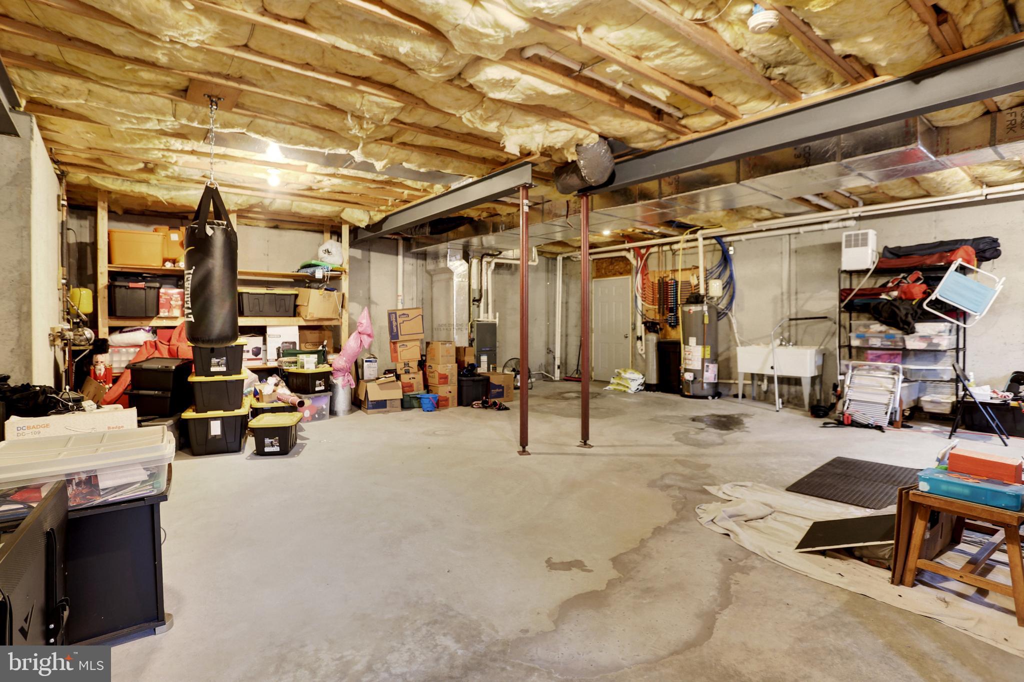 JEFFERSON COURT - Residential