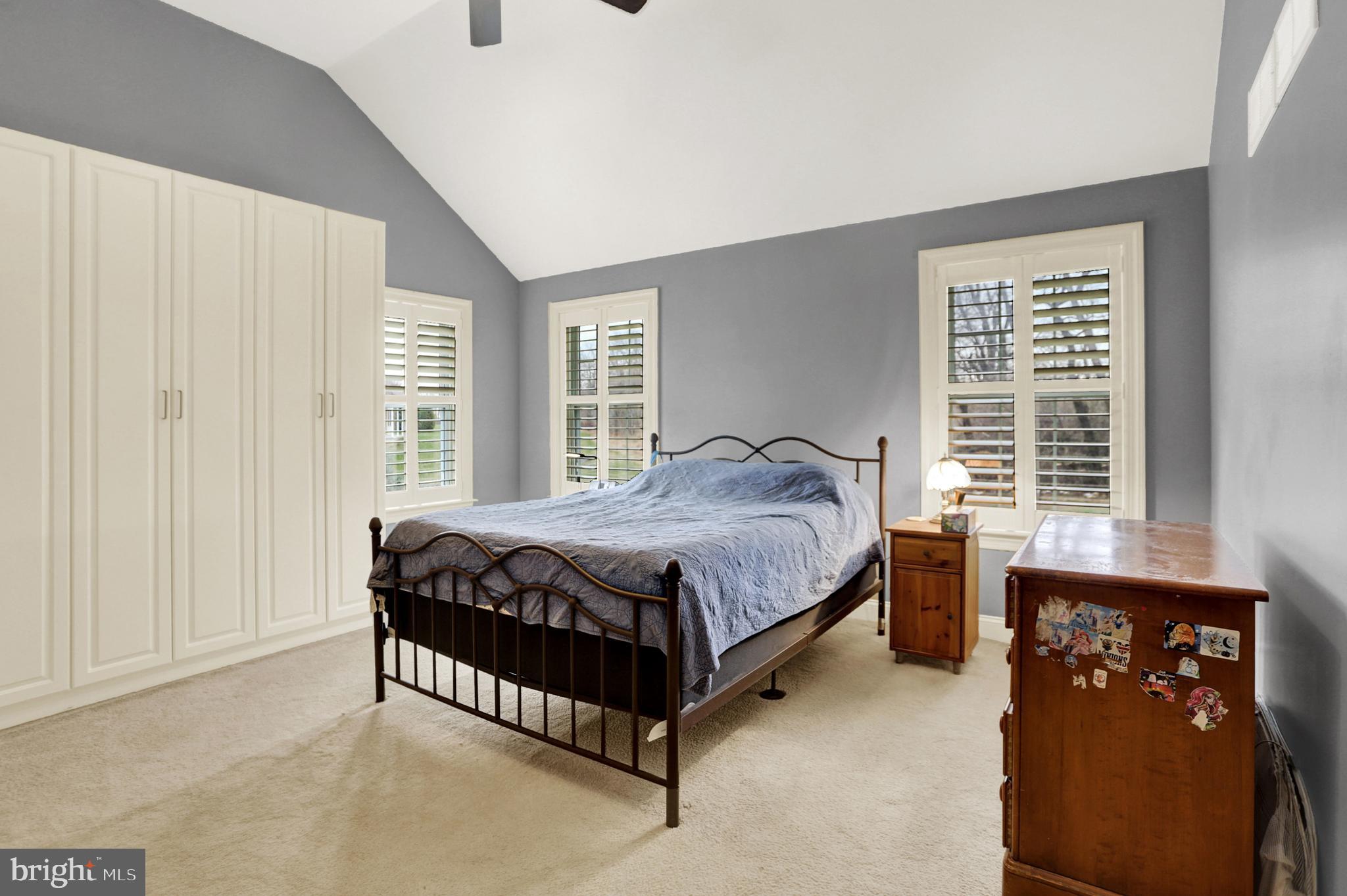 JEFFERSON COURT - Residential