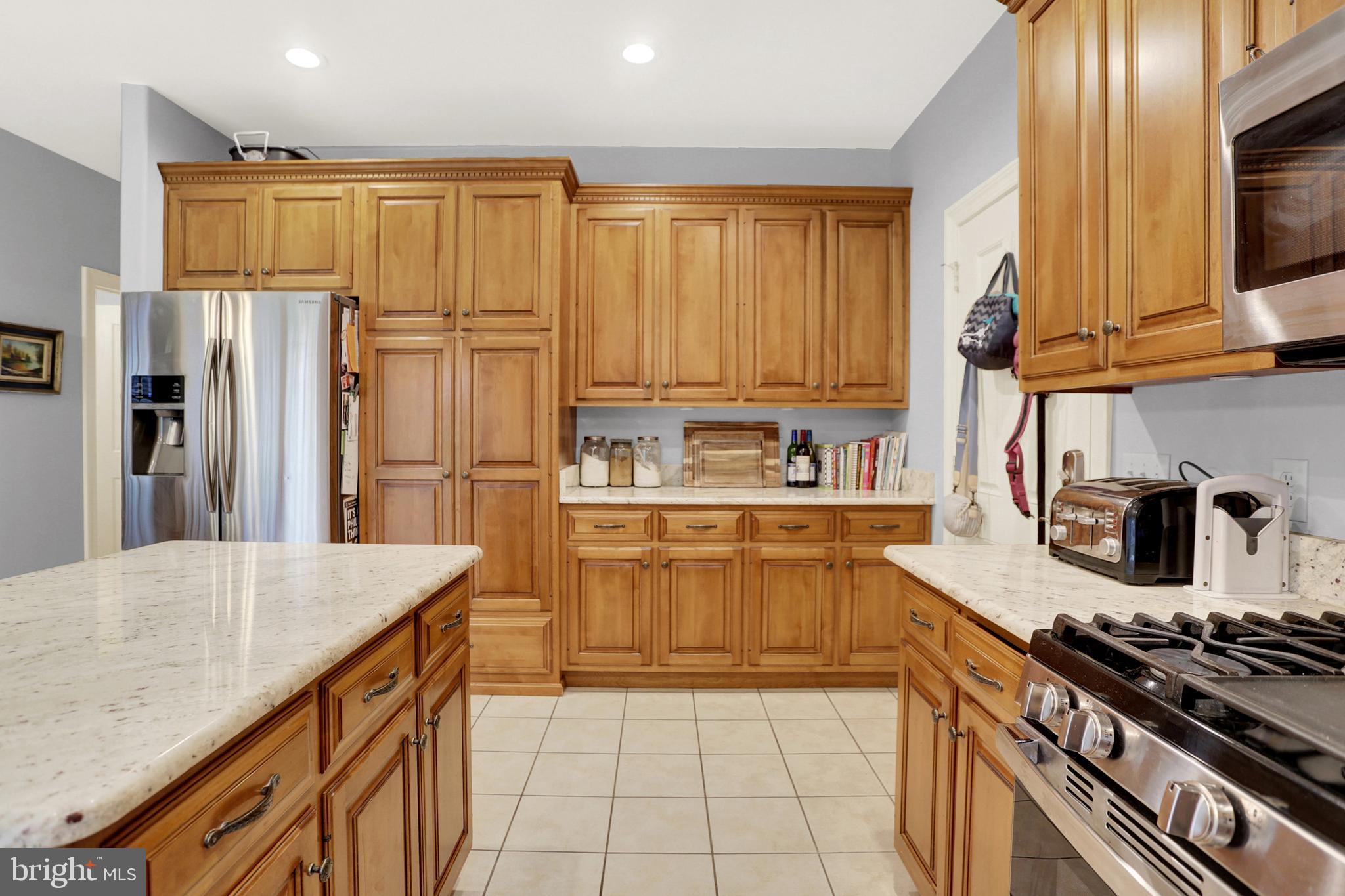 JEFFERSON COURT - Residential