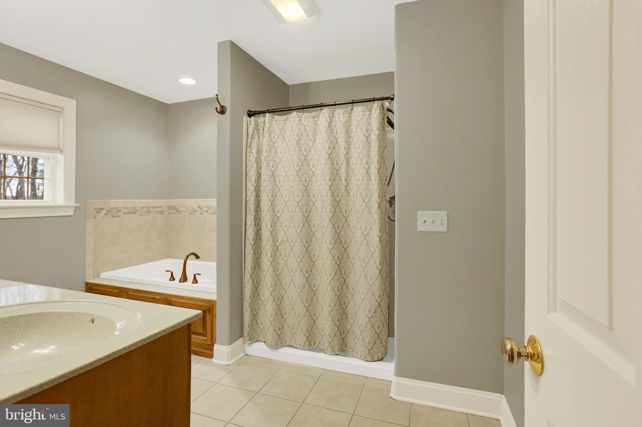 JEFFERSON COURT - Residential