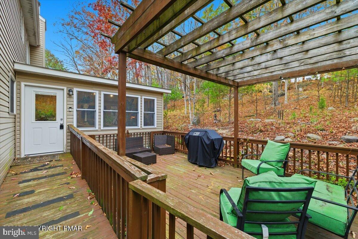 ARBOR WOODS - Residential