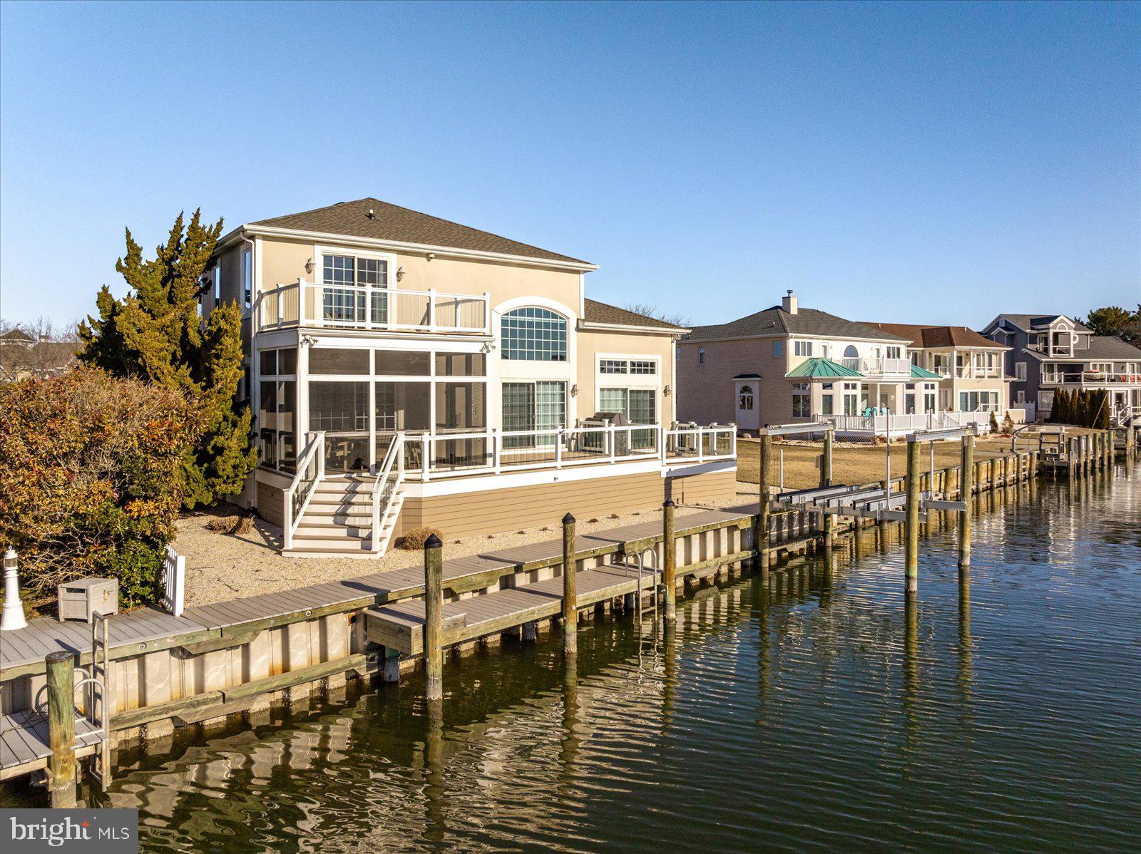 HERON HARBOUR - Residential