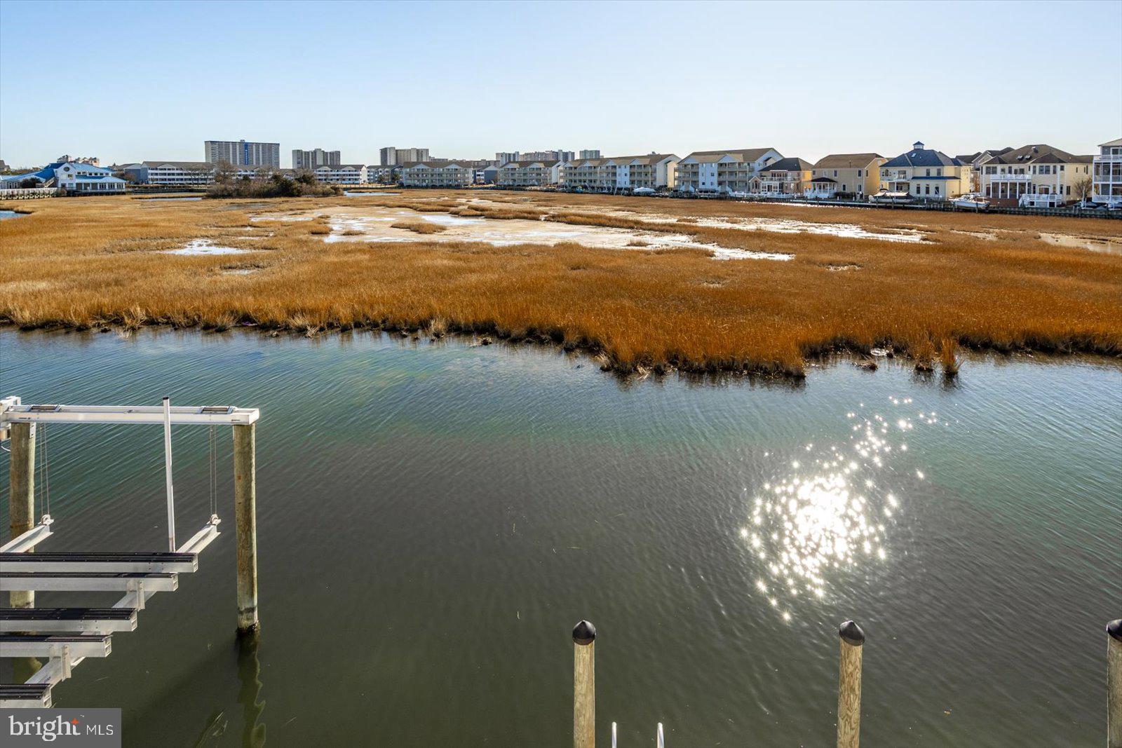 HERON HARBOUR - Residential