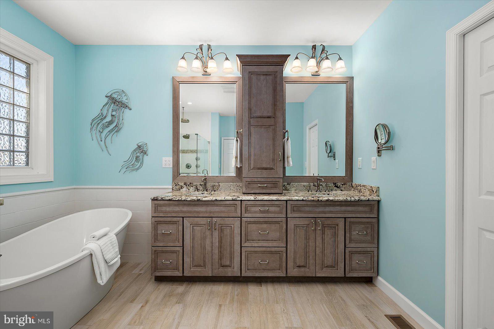 HERON HARBOUR - Residential