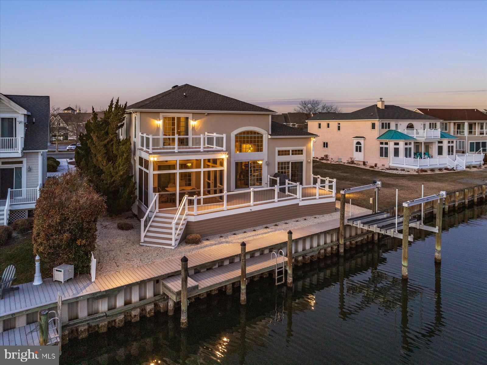 HERON HARBOUR - Residential