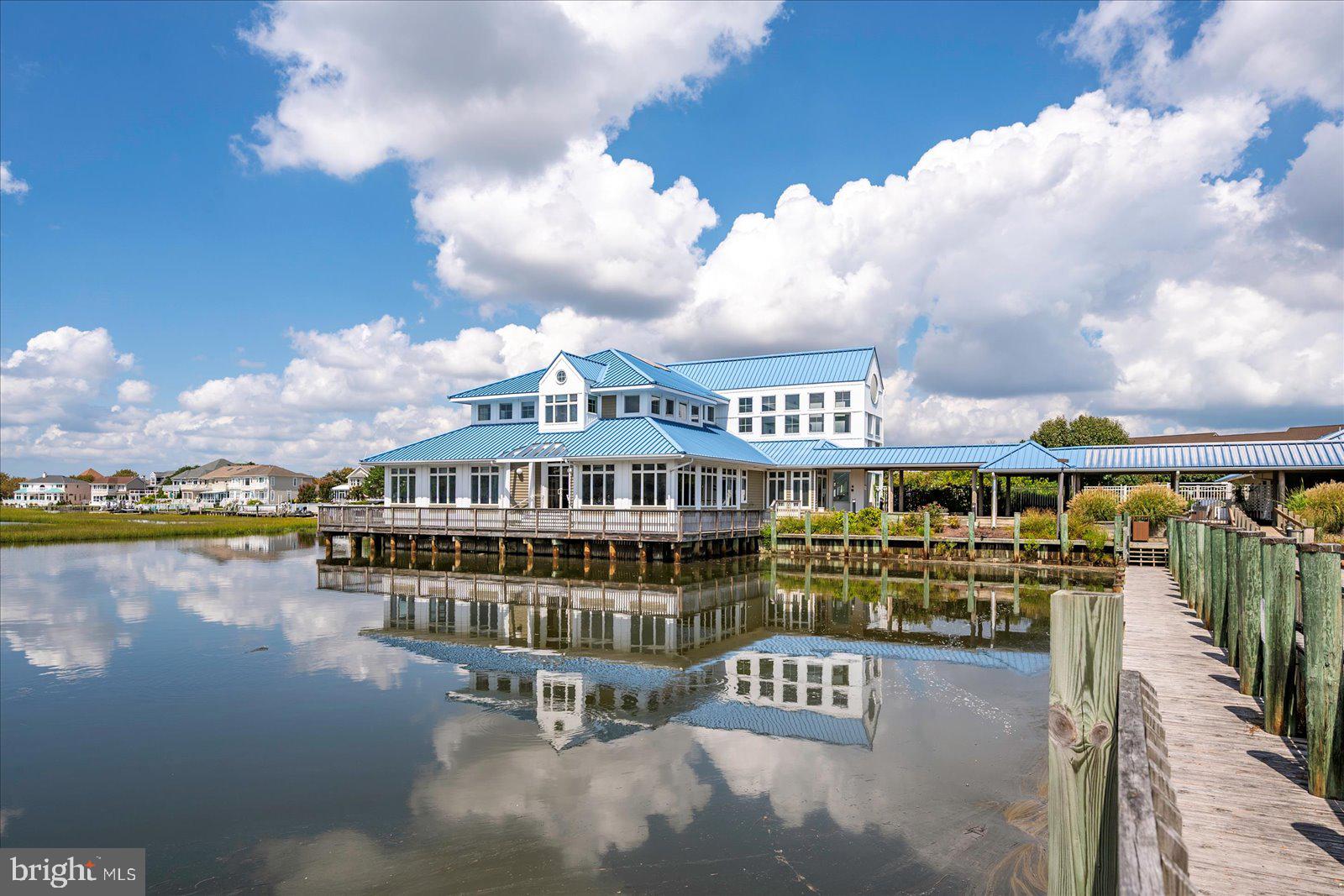 HERON HARBOUR - Residential