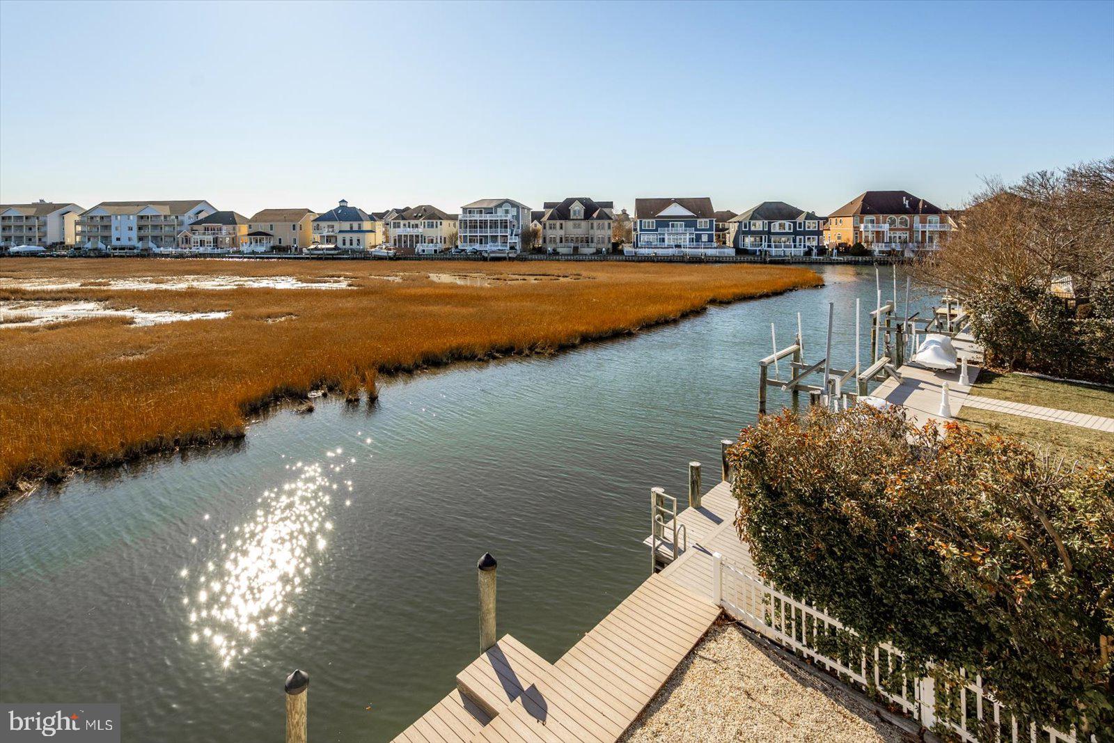 HERON HARBOUR - Residential