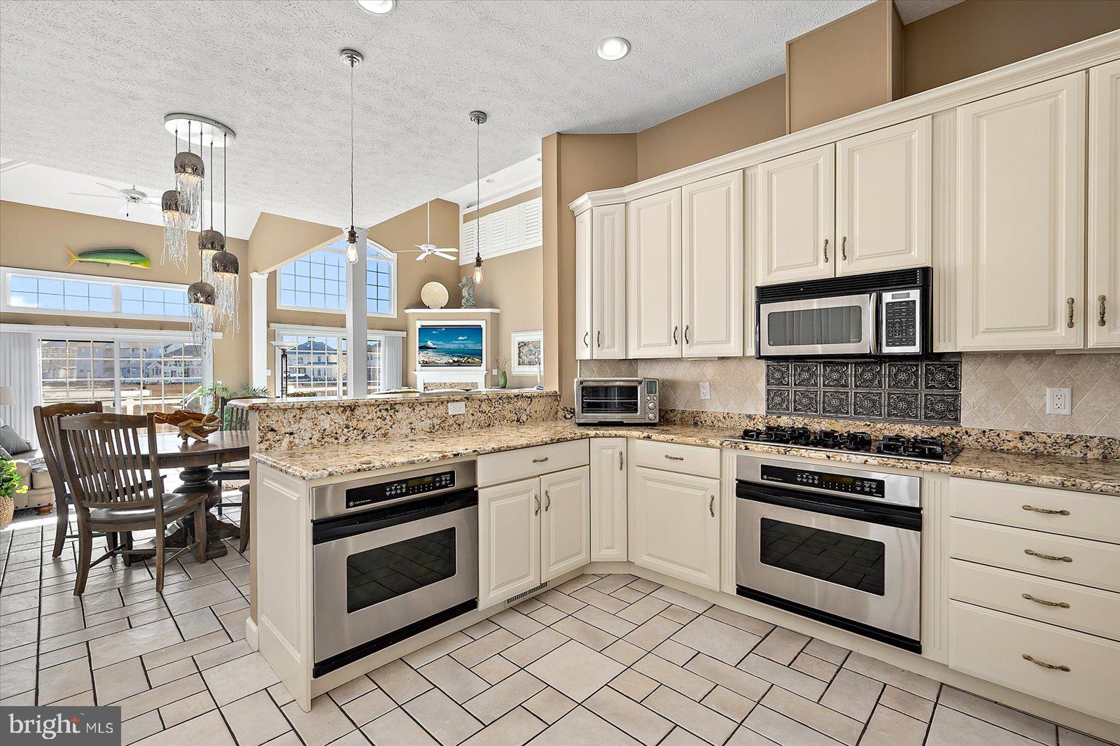 HERON HARBOUR - Residential