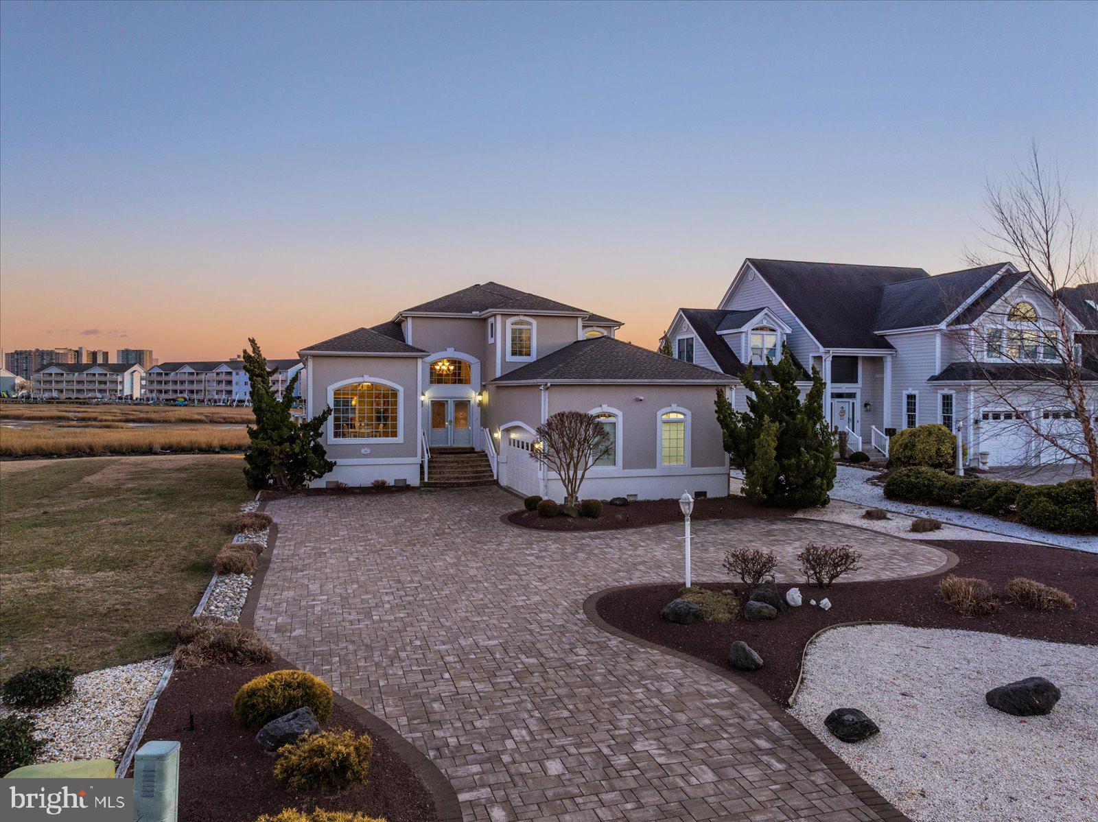 HERON HARBOUR - Residential