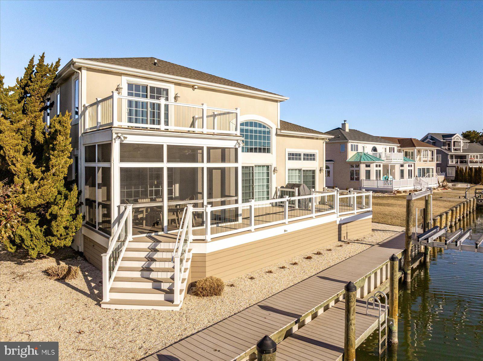 HERON HARBOUR - Residential