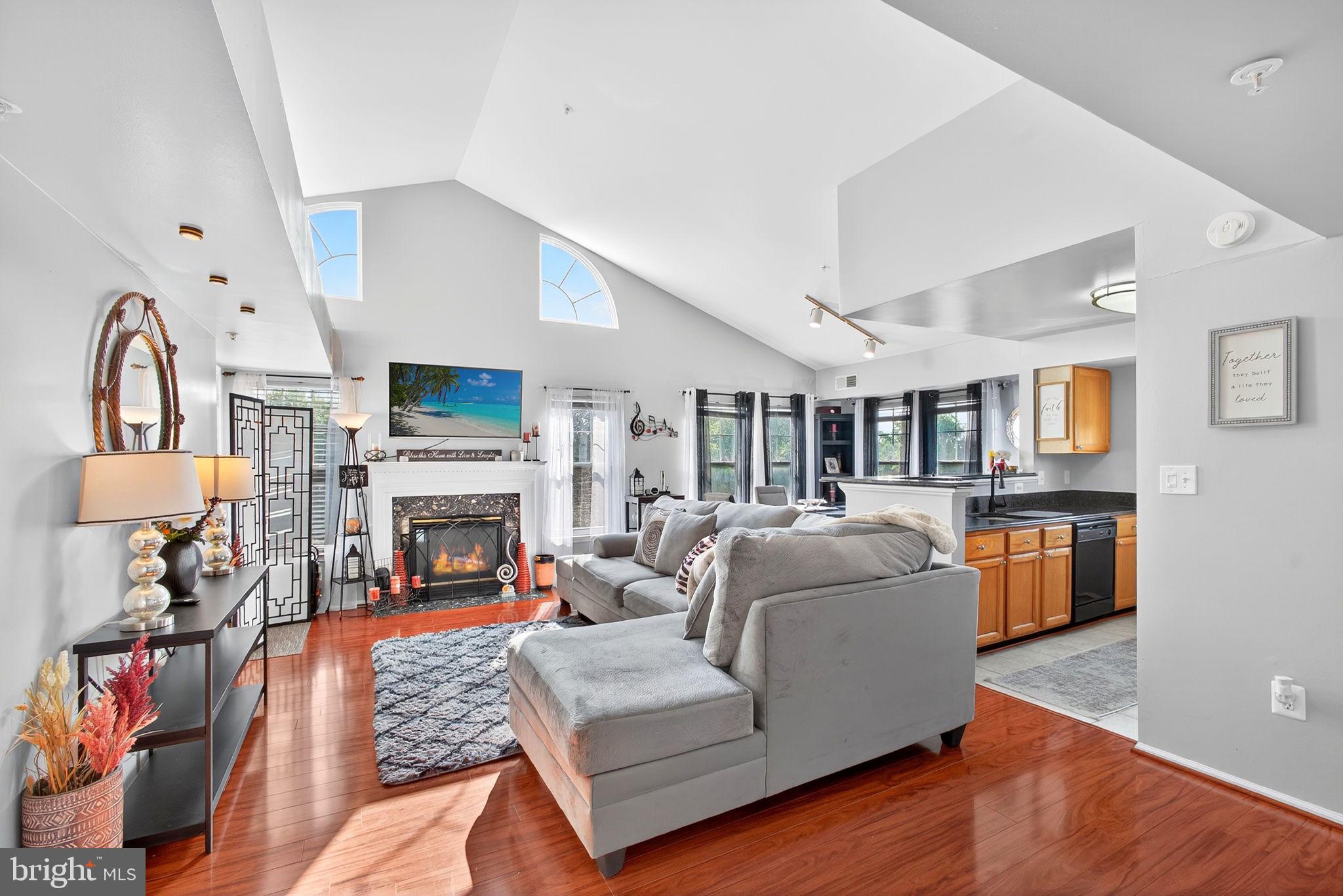 14100 FARNSWORTH LANE 2406