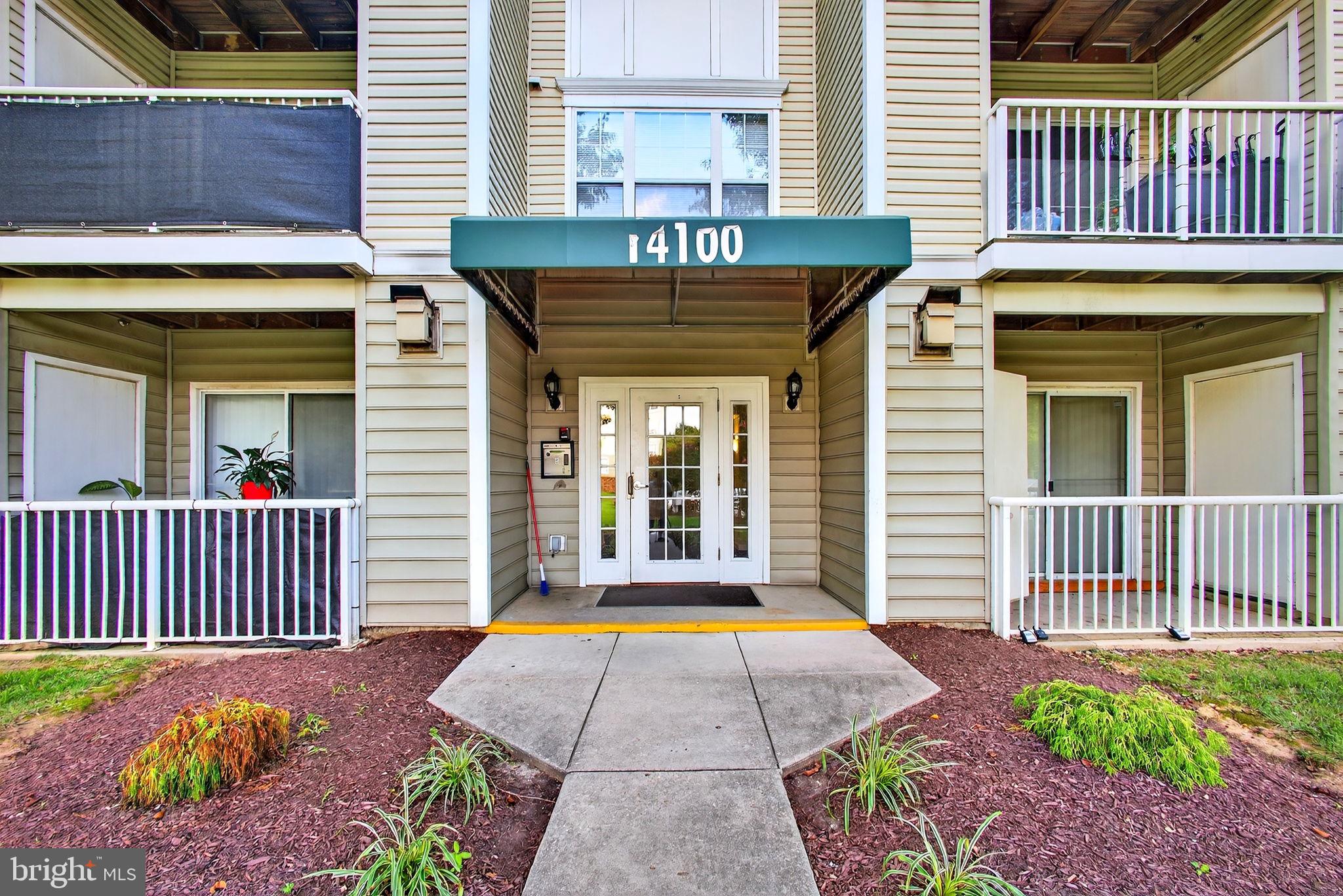 14100 FARNSWORTH LANE 2406