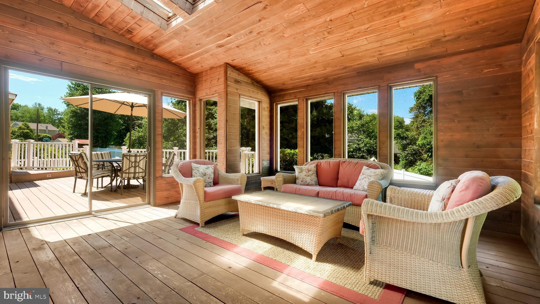 JUSTA FARMS - Residential