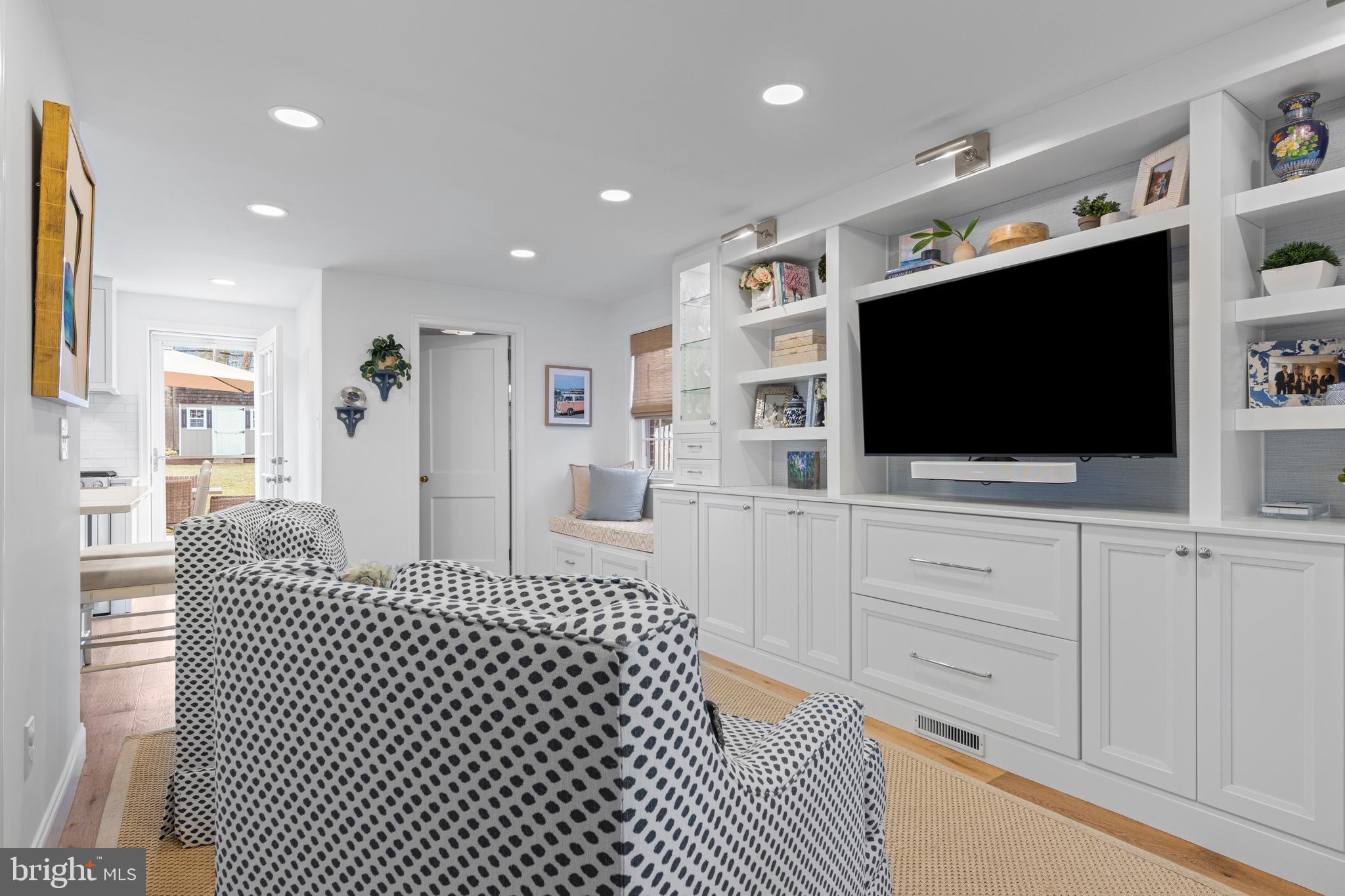 NORTH WAYNE - Residential