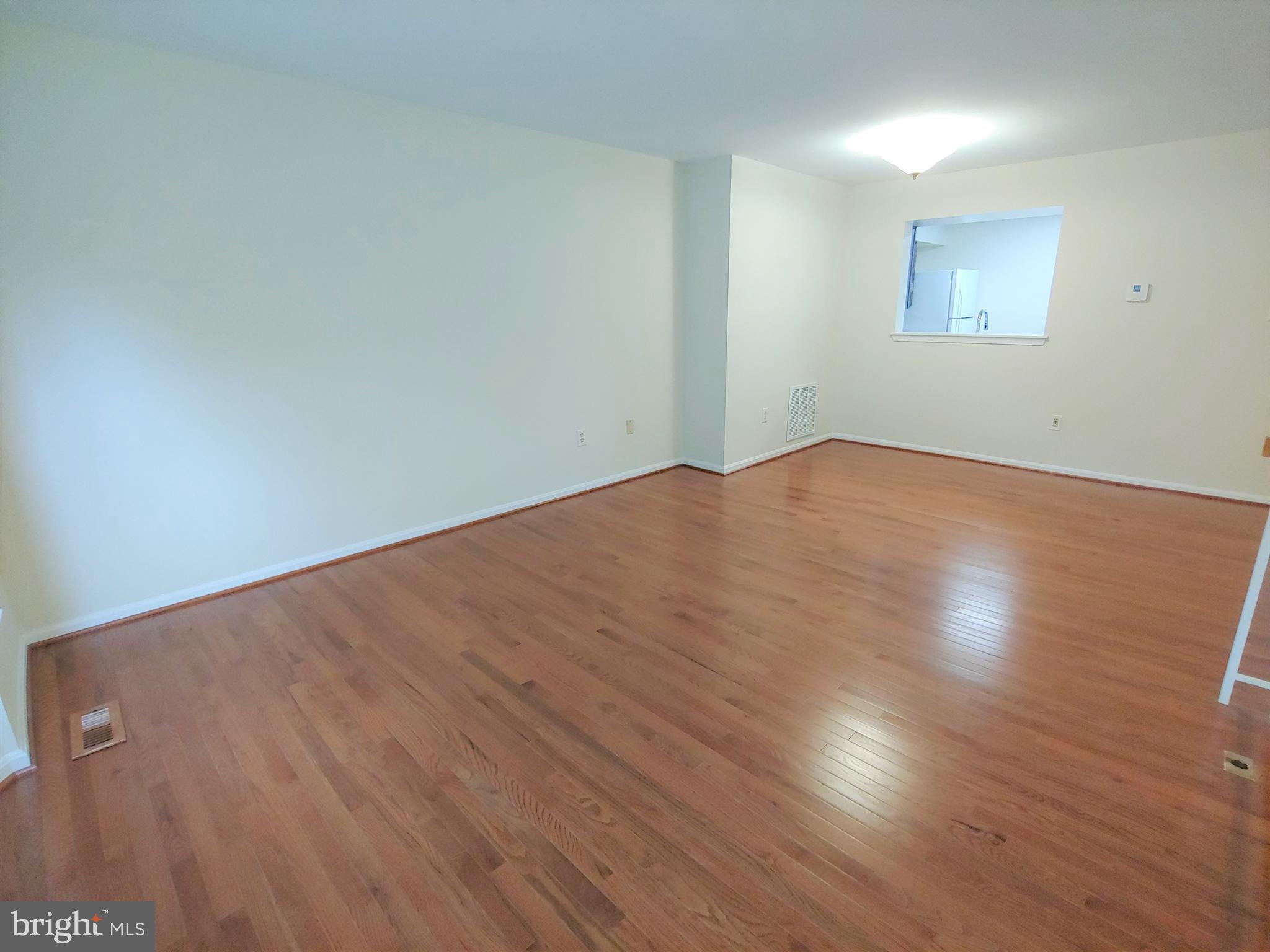 CROFTON MEADOWS - Residential Lease