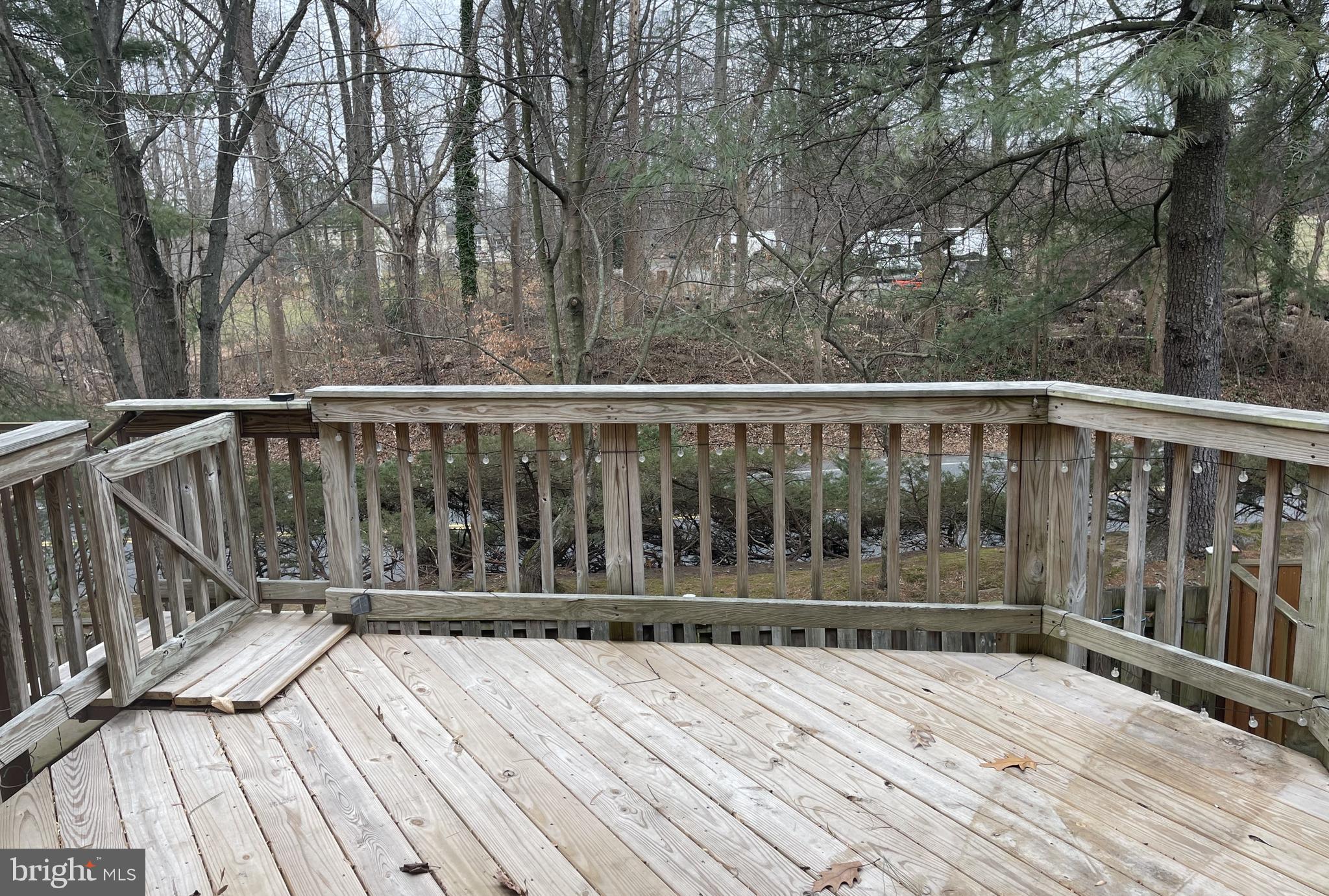 CROFTON MEADOWS - Residential Lease