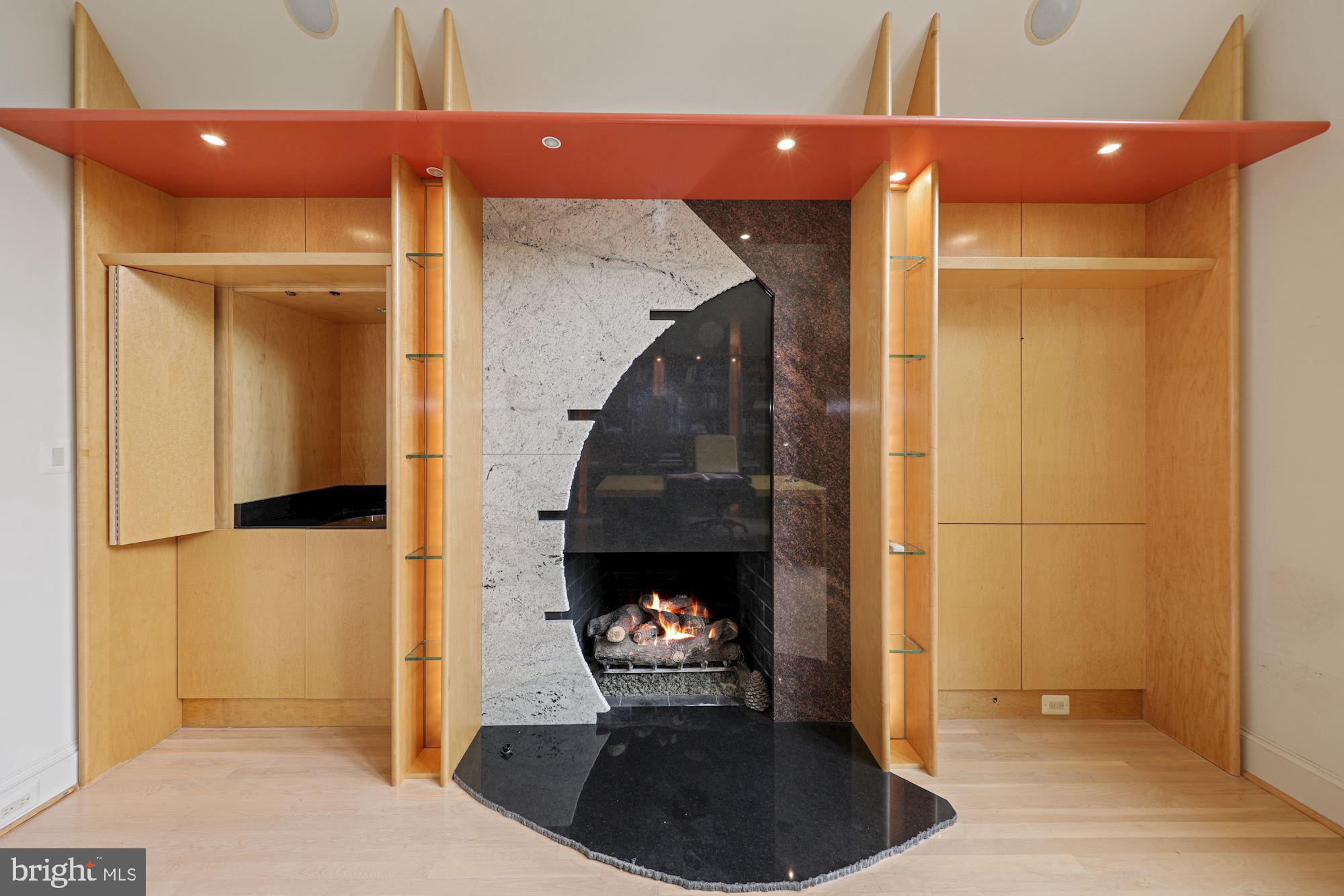 FALCONHURST - Residential