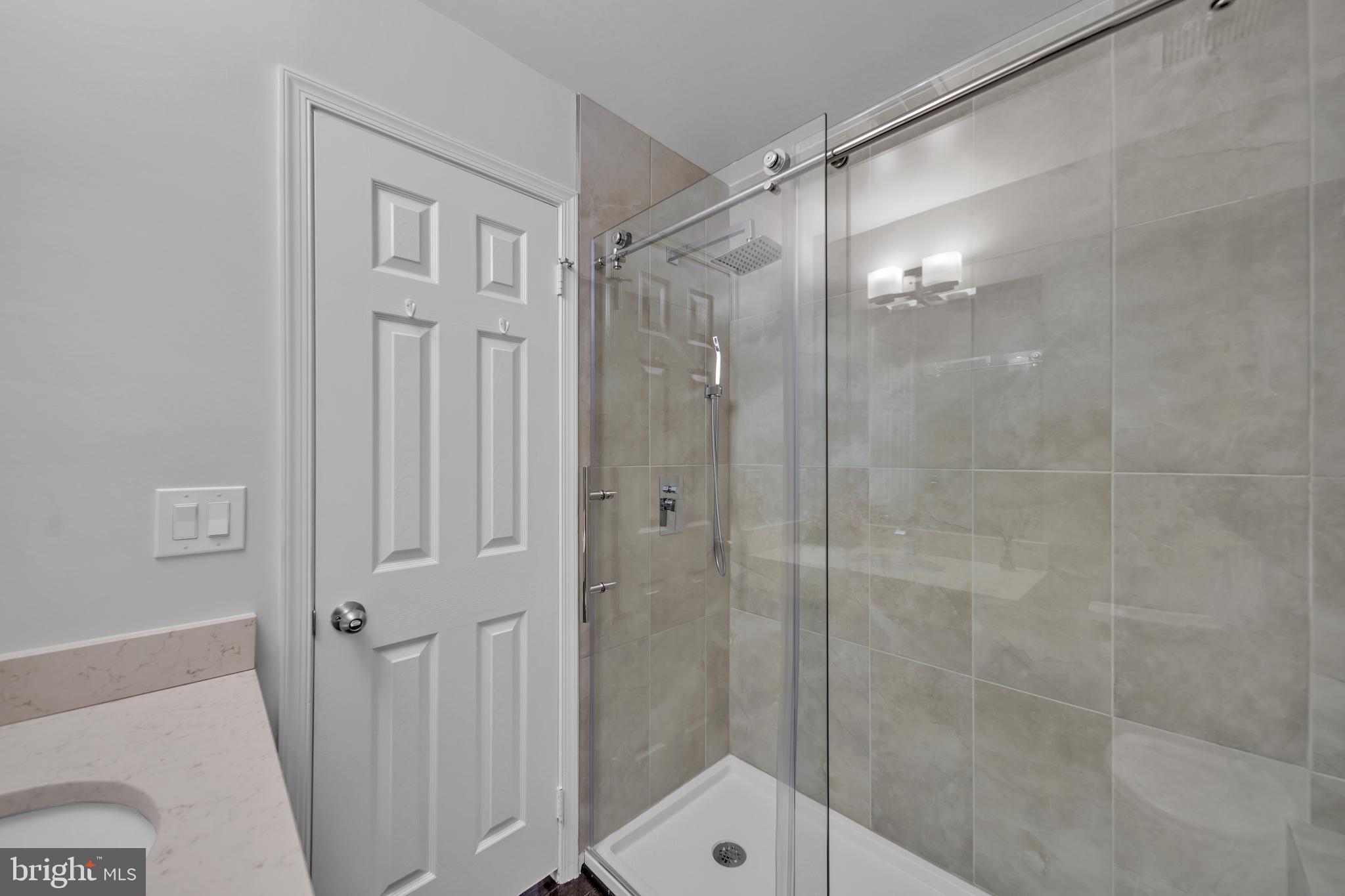 DECOVERLY ADVENTURE - Residential