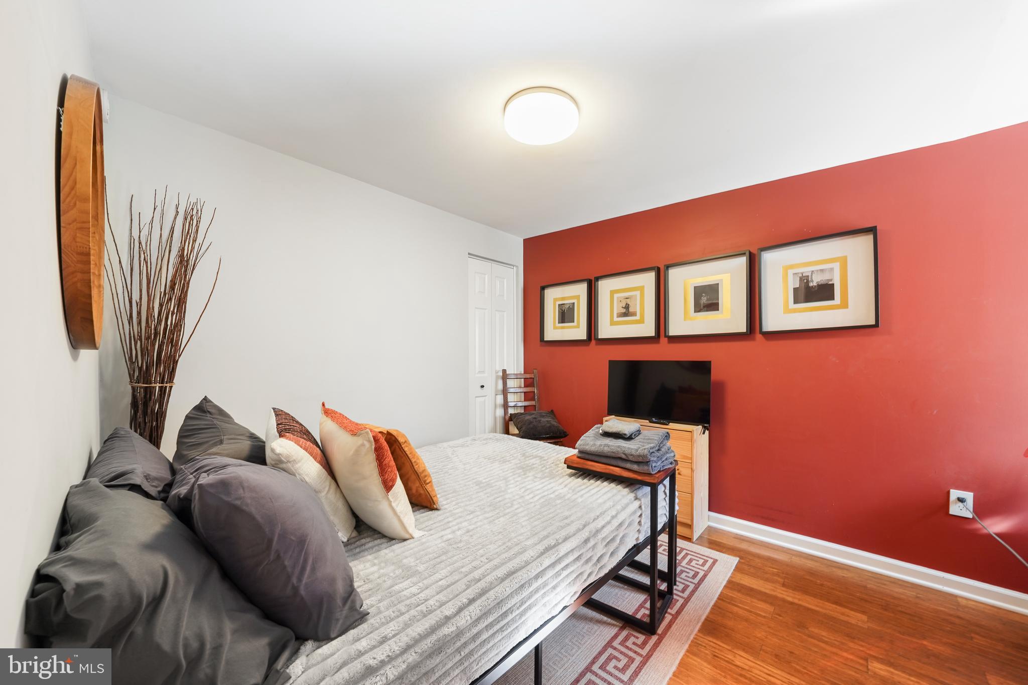 PASSYUNK SQUARE - Residential