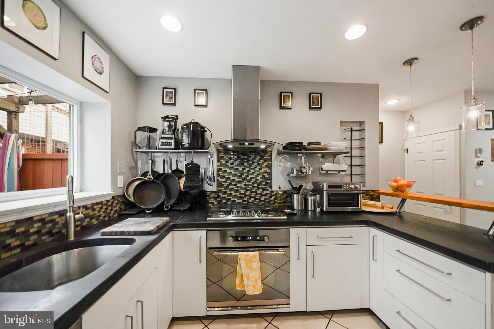 PASSYUNK SQUARE - Residential