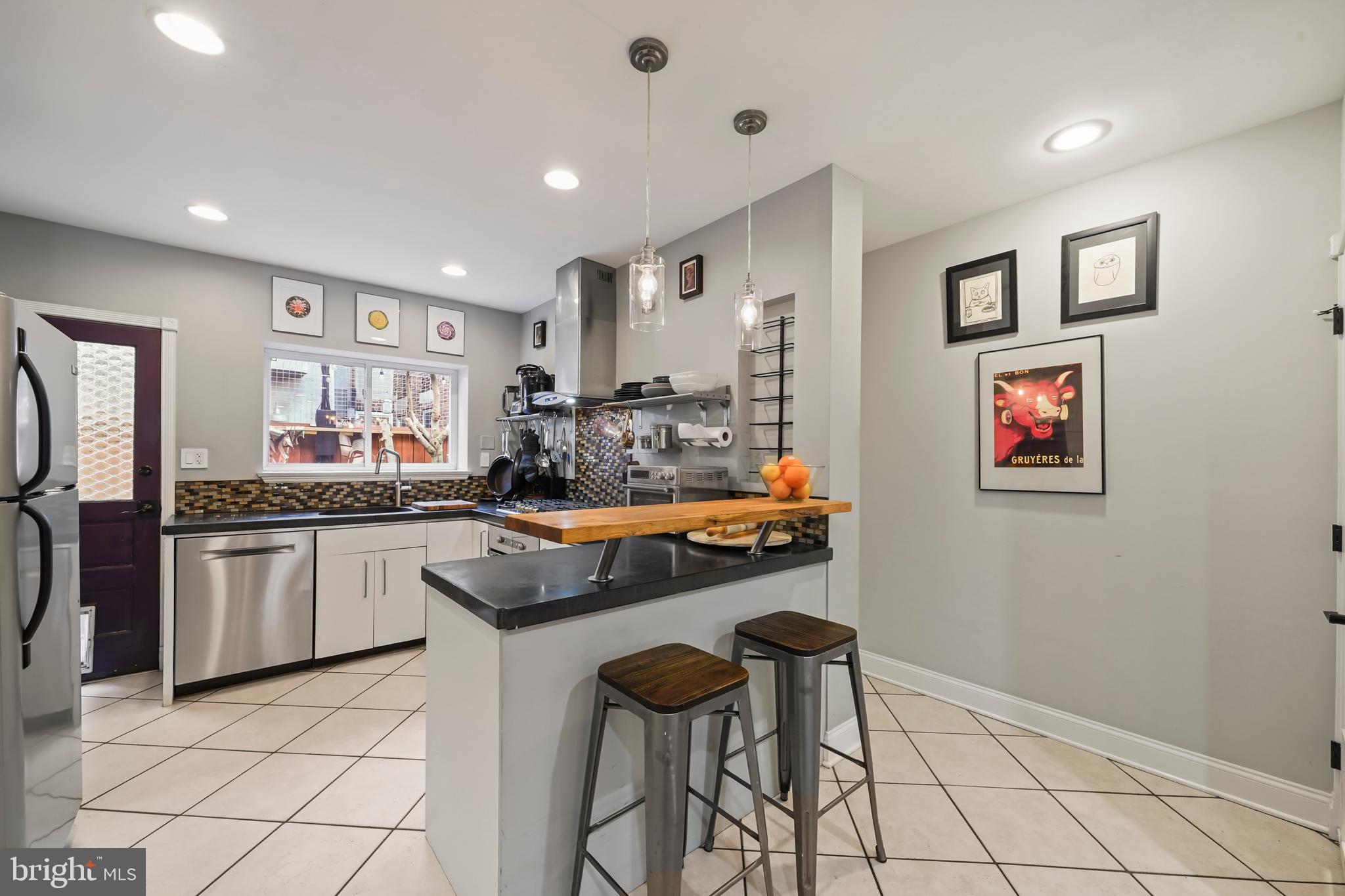 PASSYUNK SQUARE - Residential