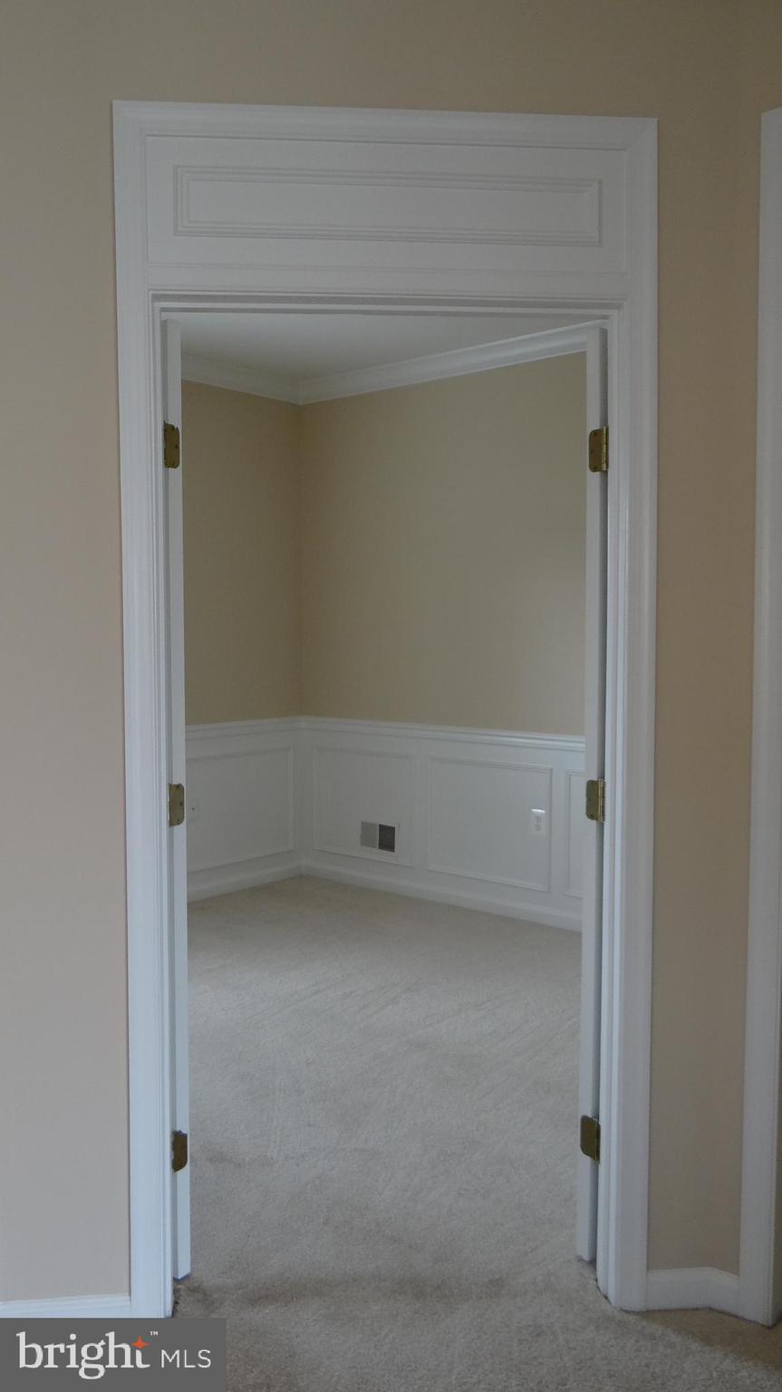 FALLS RUN - Residential Lease