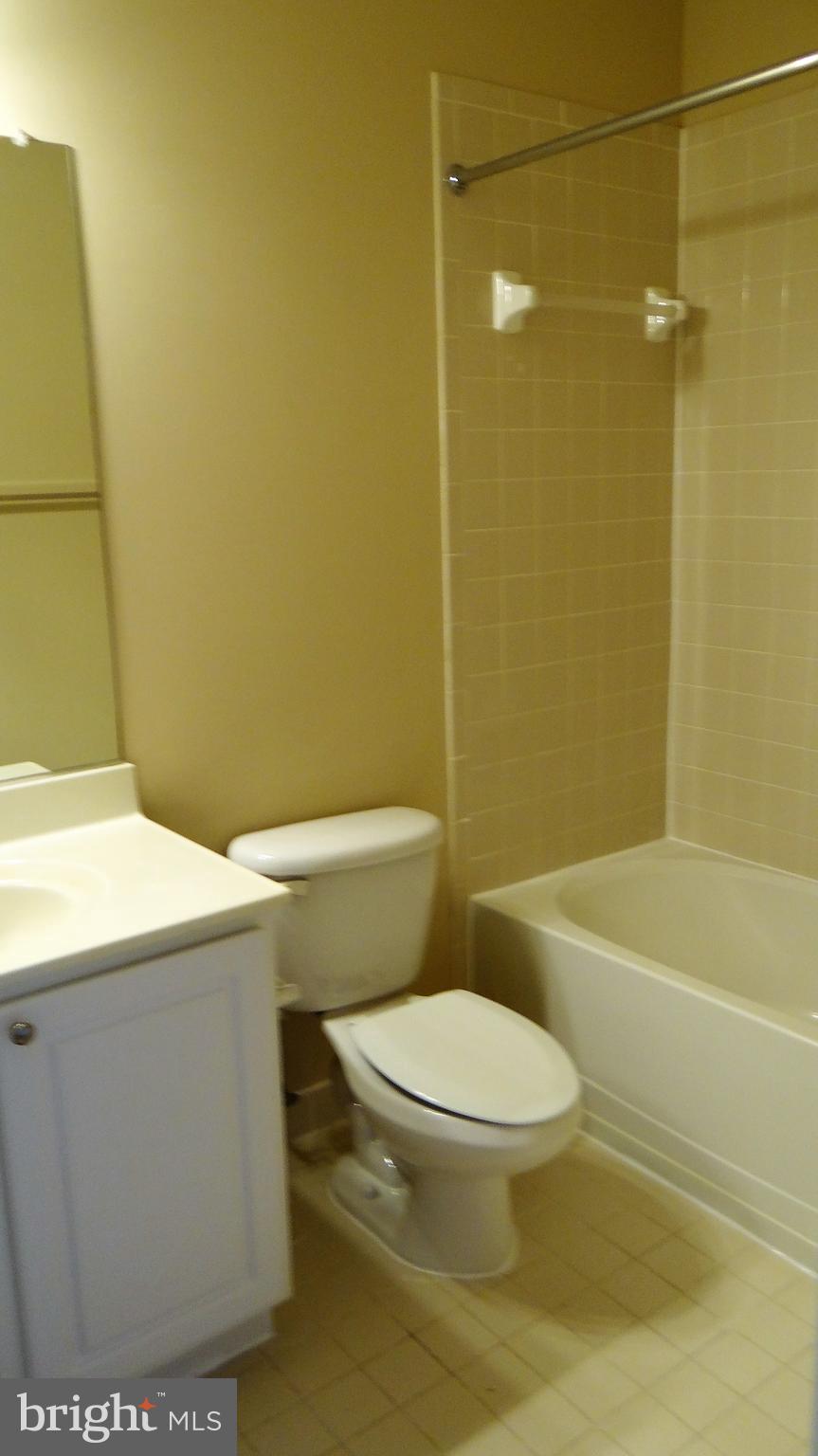 FALLS RUN - Residential Lease