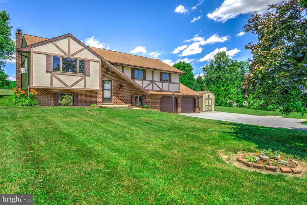 Photo of 470 Baumgardner Road, Willow Street, PA 17584 (MLS # PALA2052140)