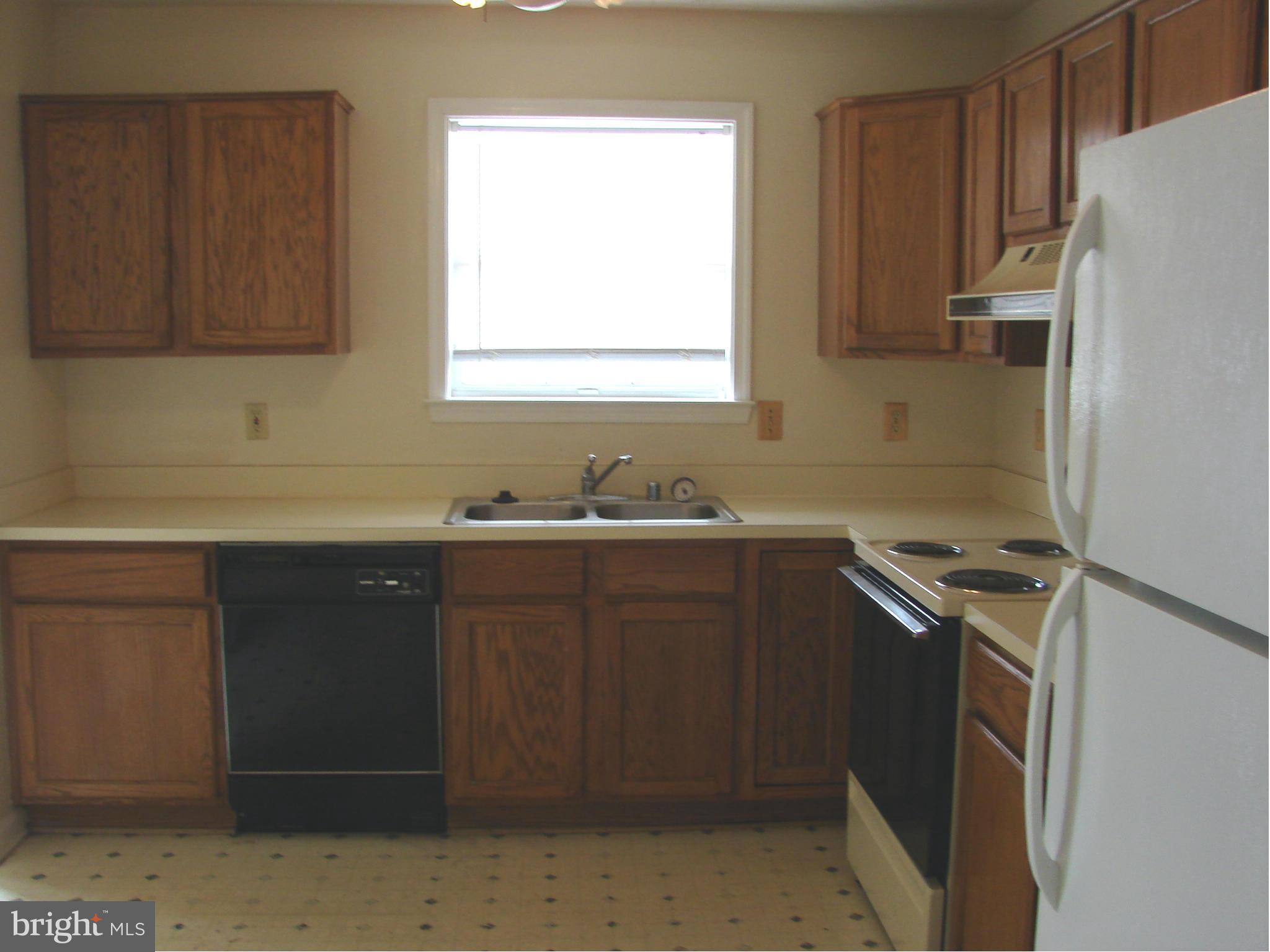 SUNNINGDALE MEADOWS - Residential