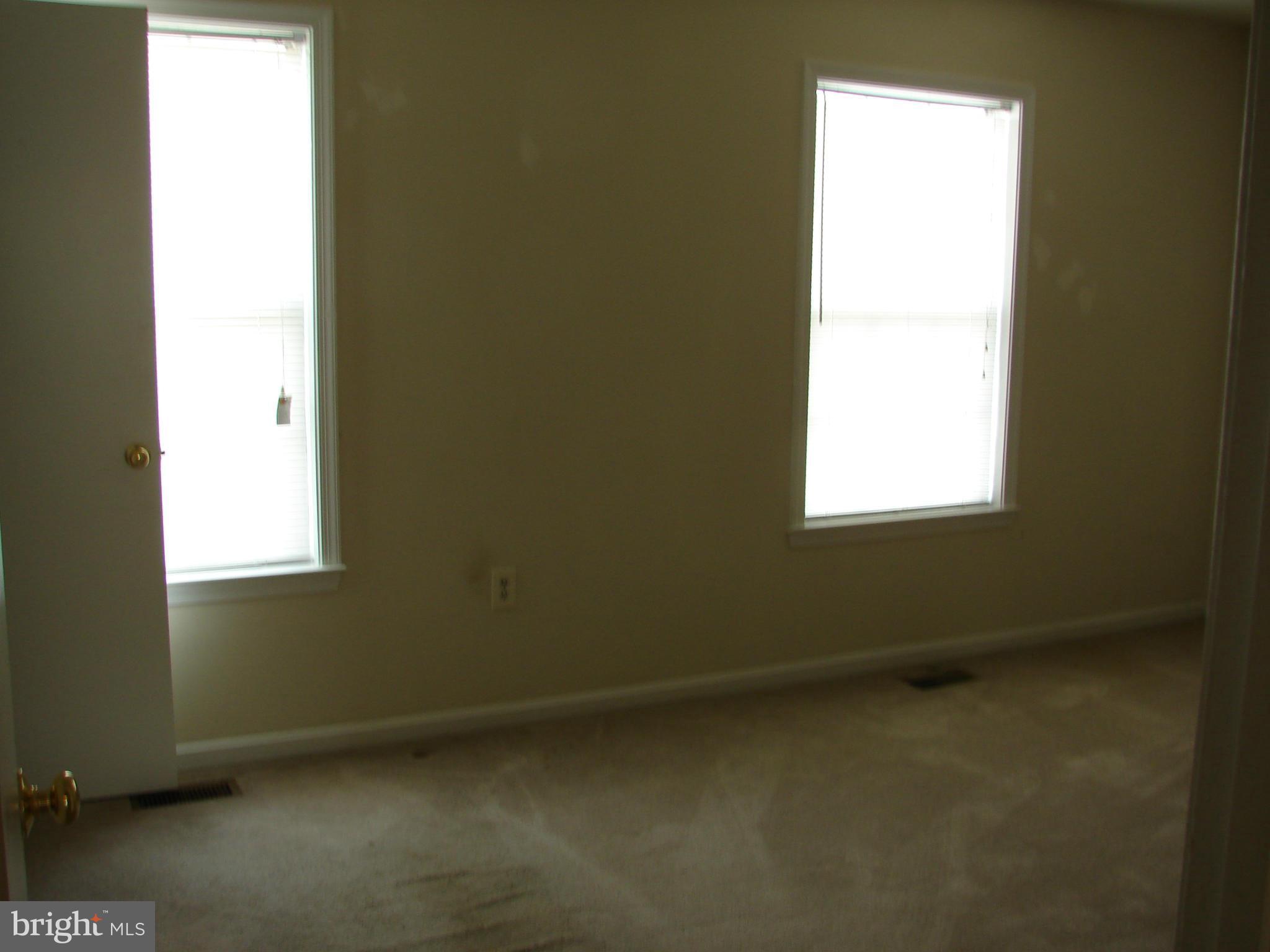 SUNNINGDALE MEADOWS - Residential