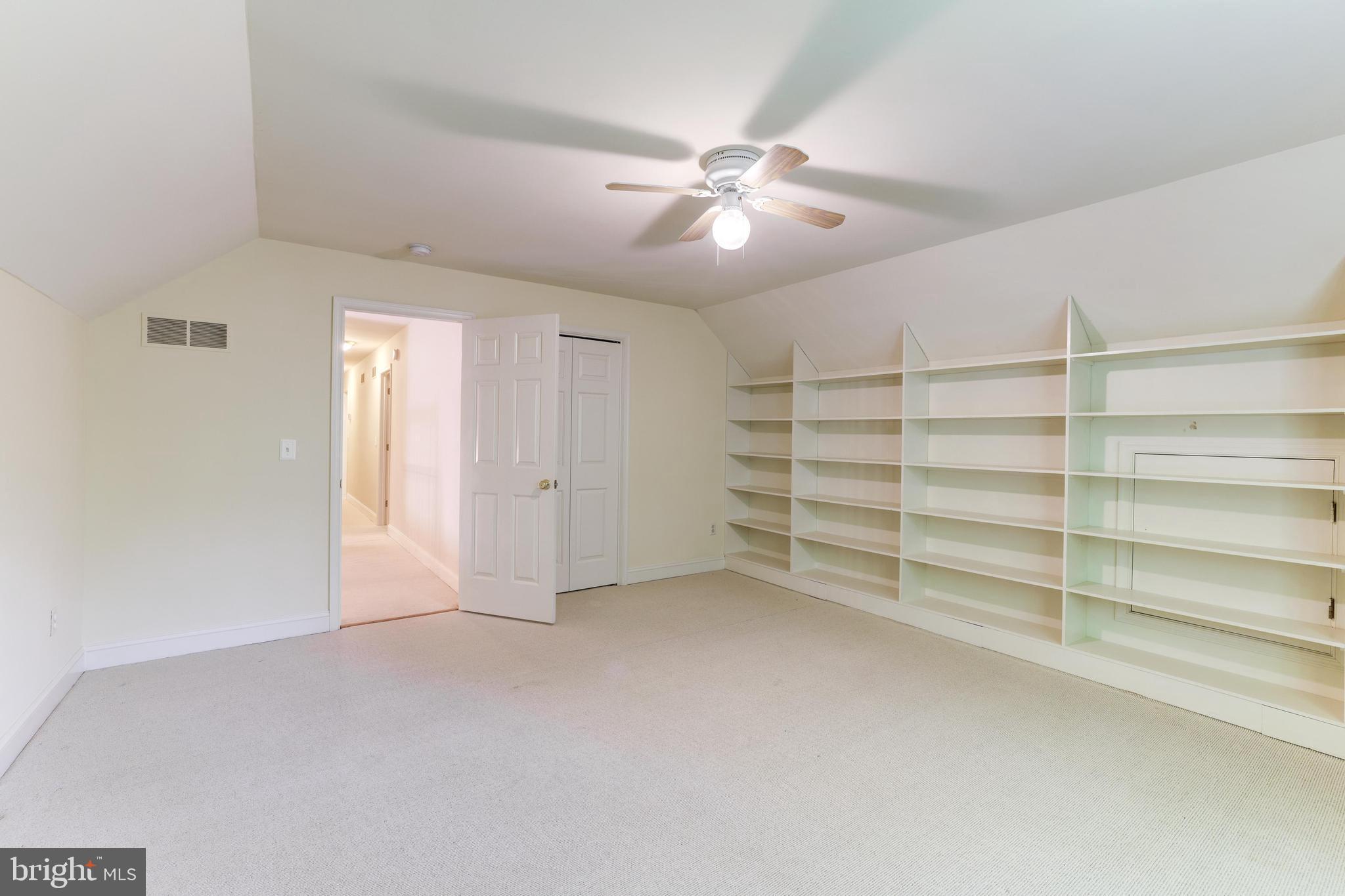 MY LADY'S MANOR - Residential