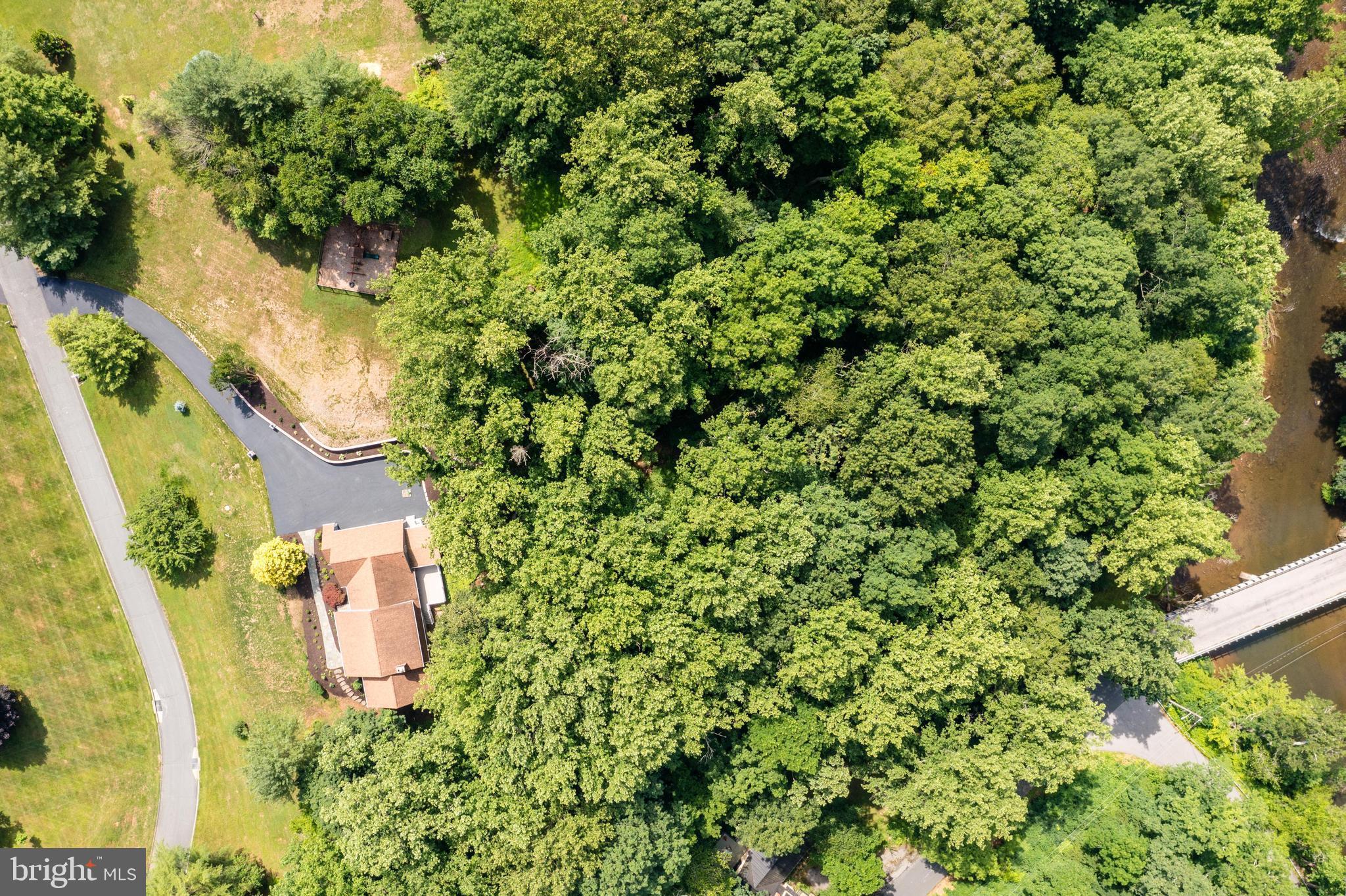 MY LADY'S MANOR - Residential