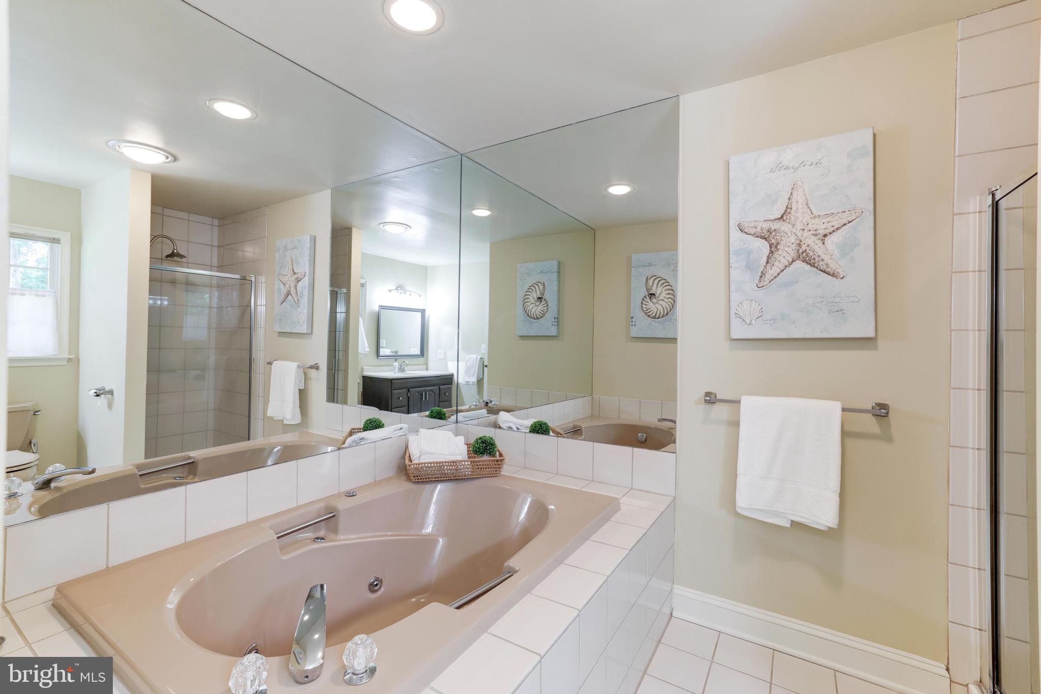 MY LADY'S MANOR - Residential