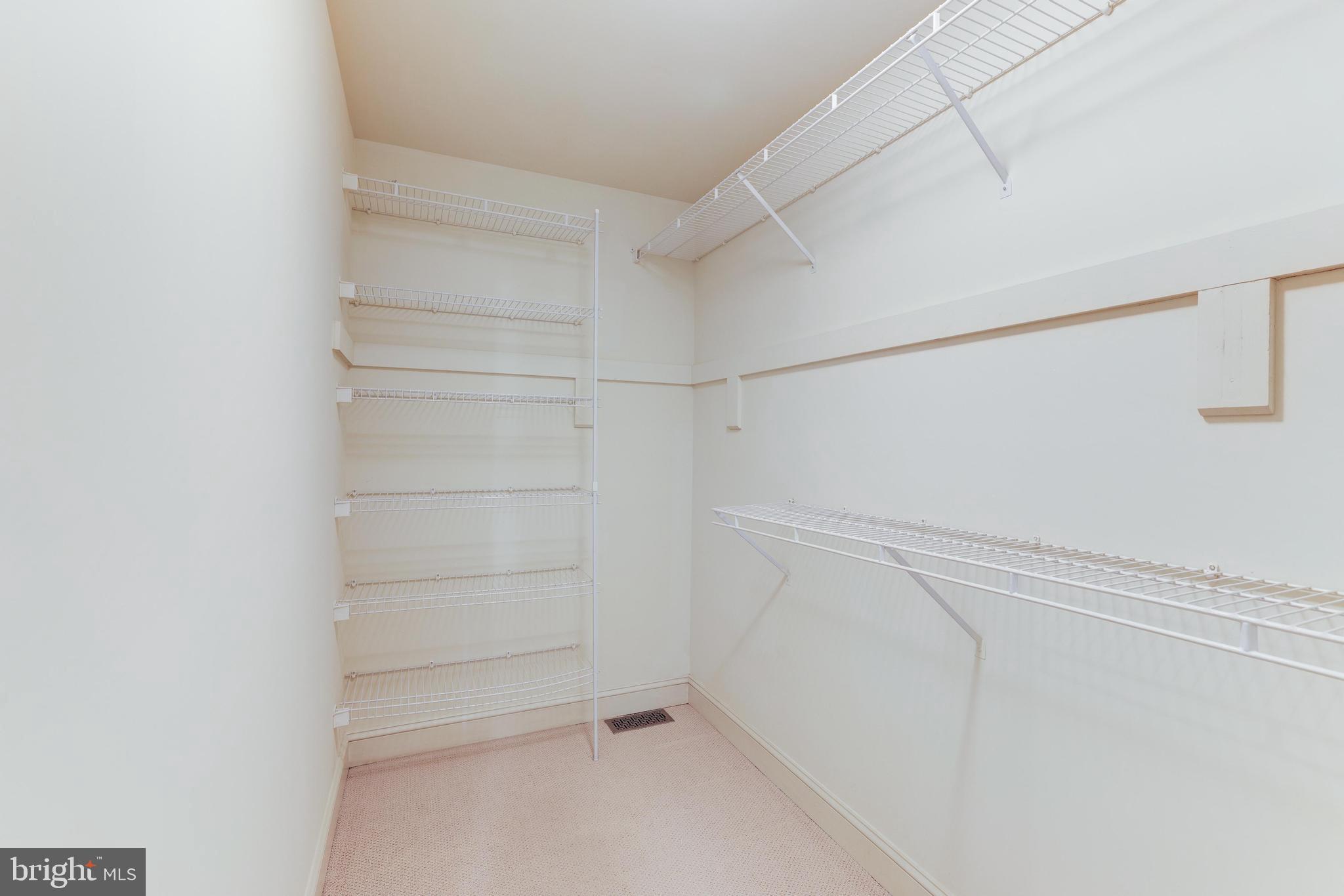 MY LADY'S MANOR - Residential