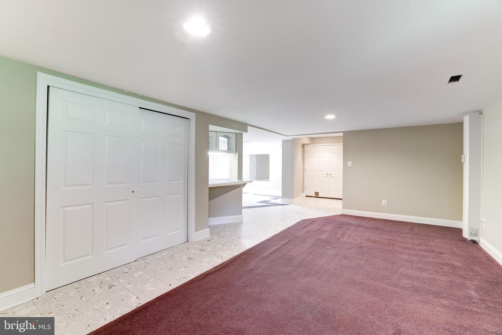 MY LADY'S MANOR - Residential