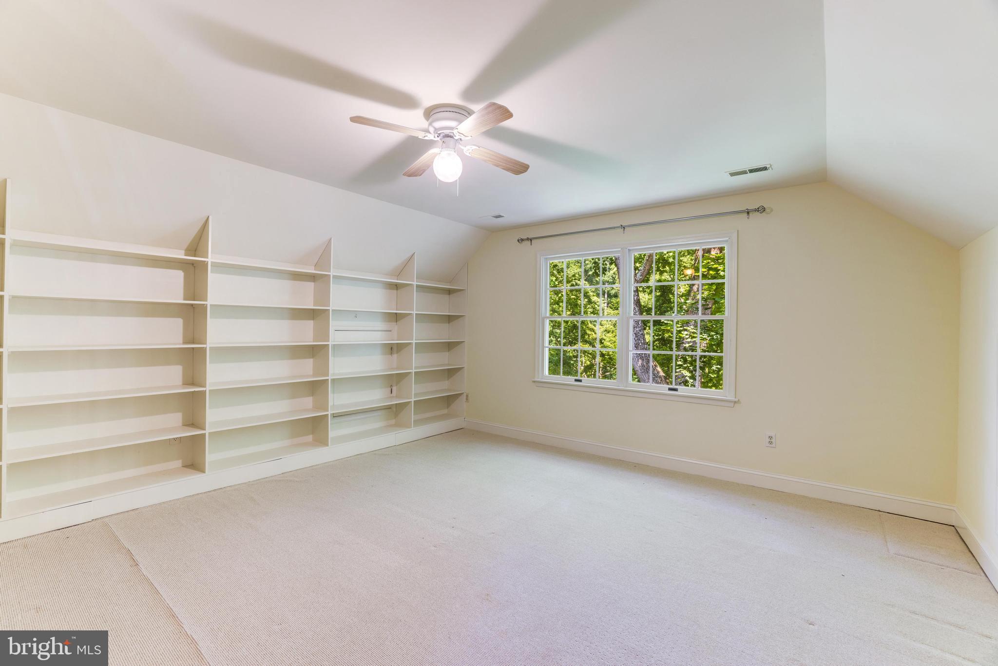 MY LADY'S MANOR - Residential