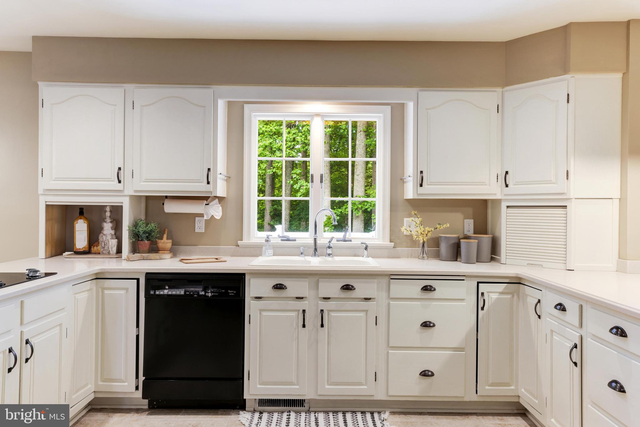 MY LADY'S MANOR - Residential