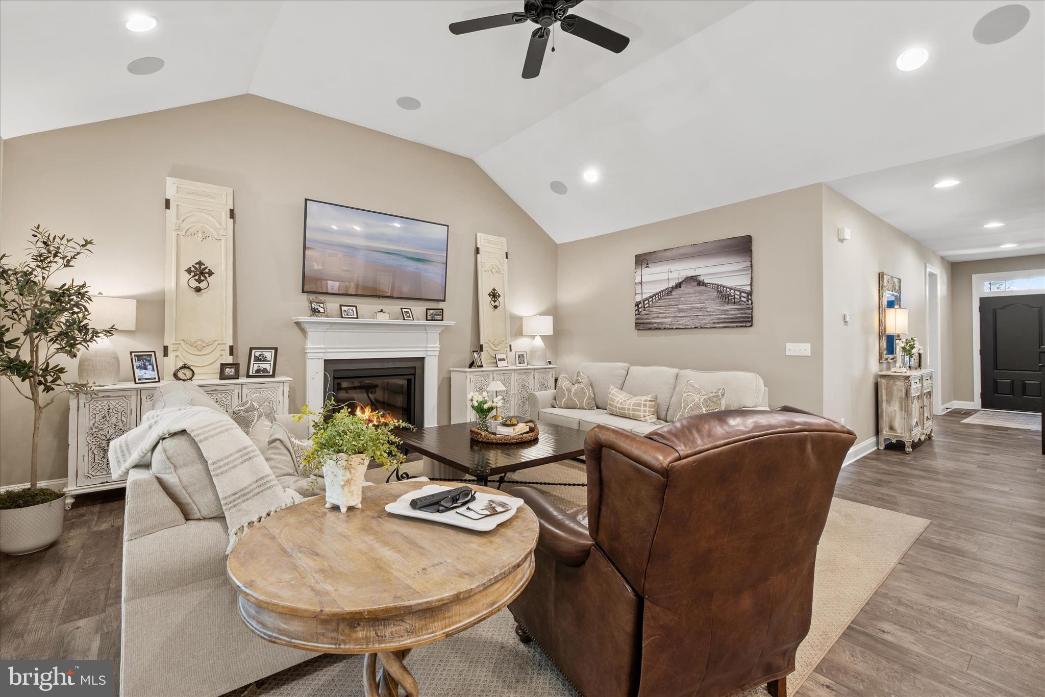 HAWTHORNE - Residential