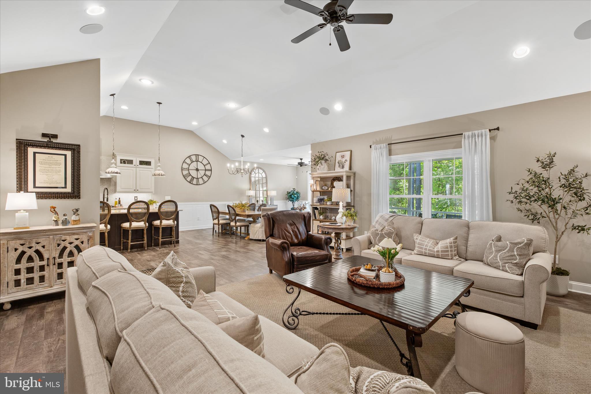 HAWTHORNE - Residential