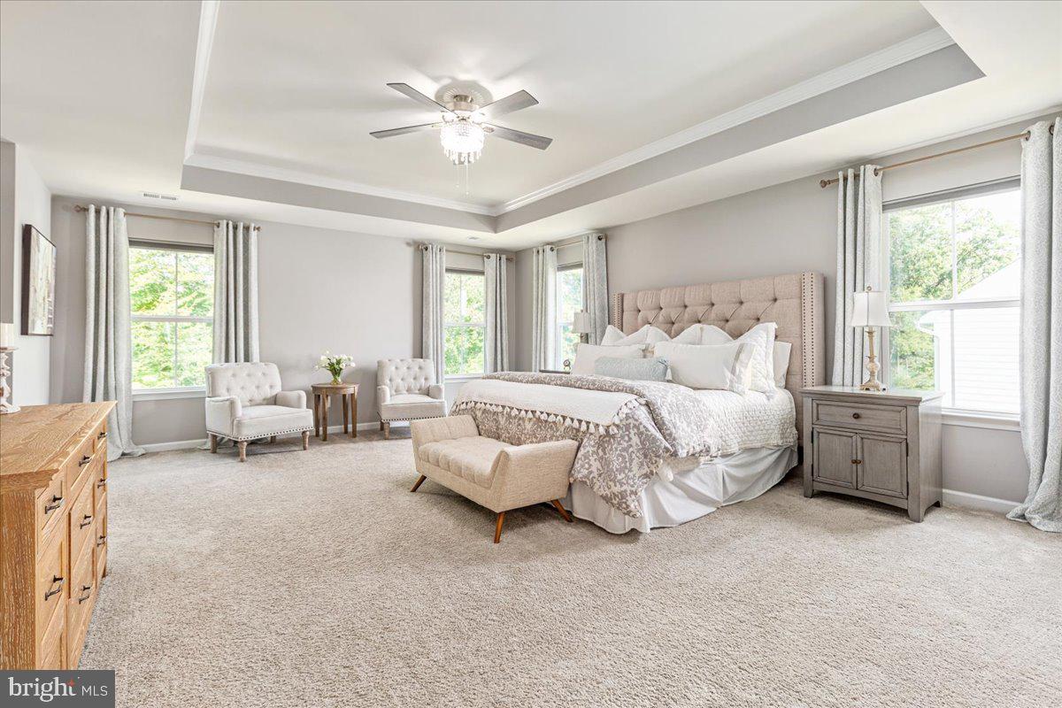 MAY'S QUARTER - Residential