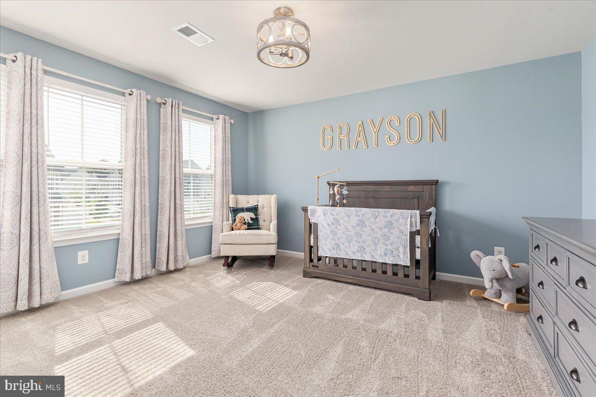 MAY'S QUARTER - Residential