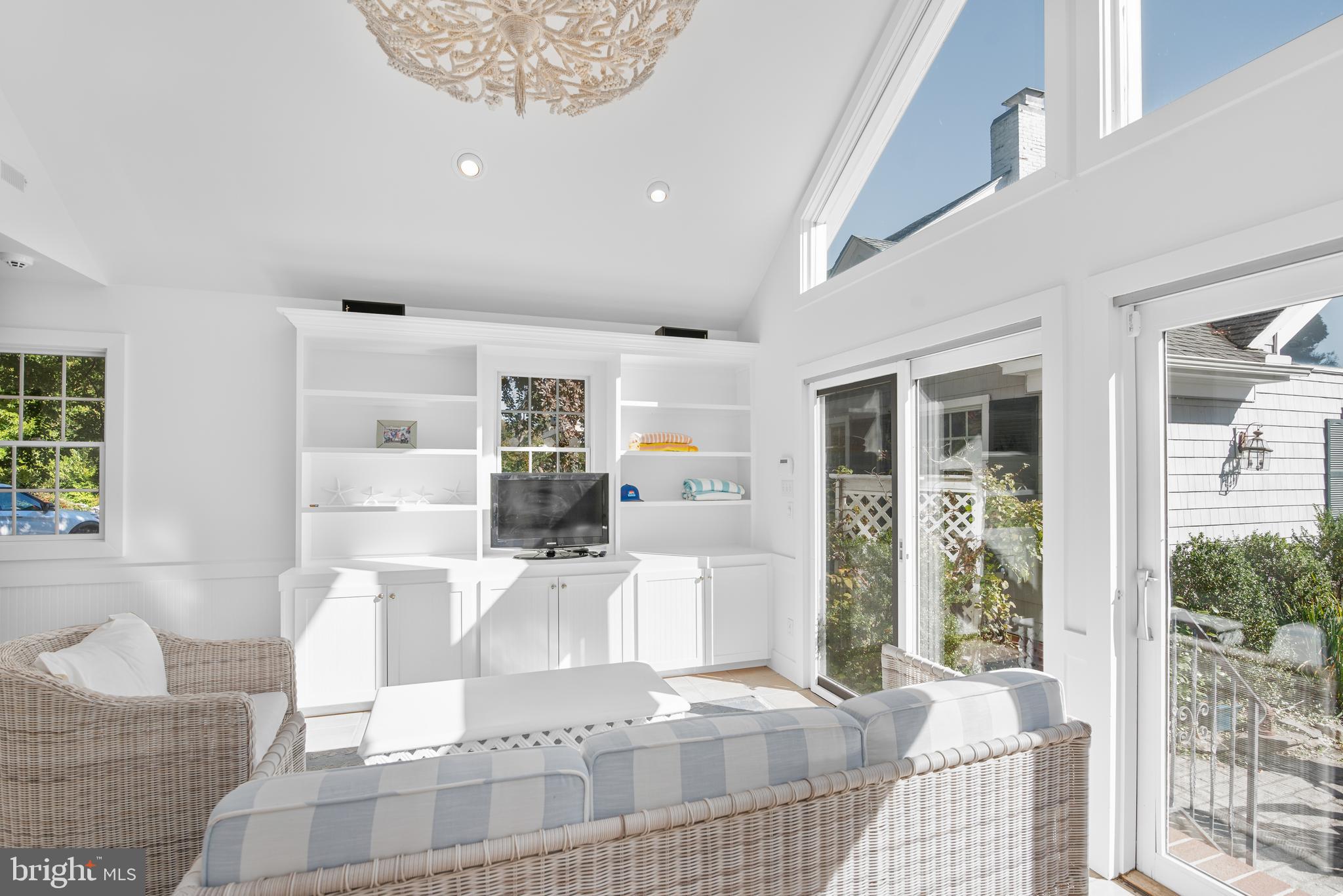 EASTON - Residential