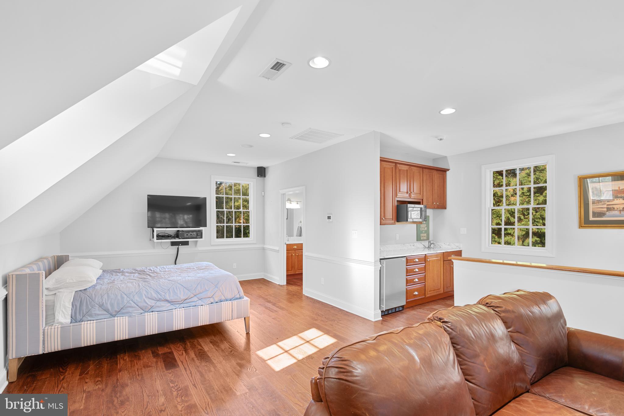 EASTON - Residential