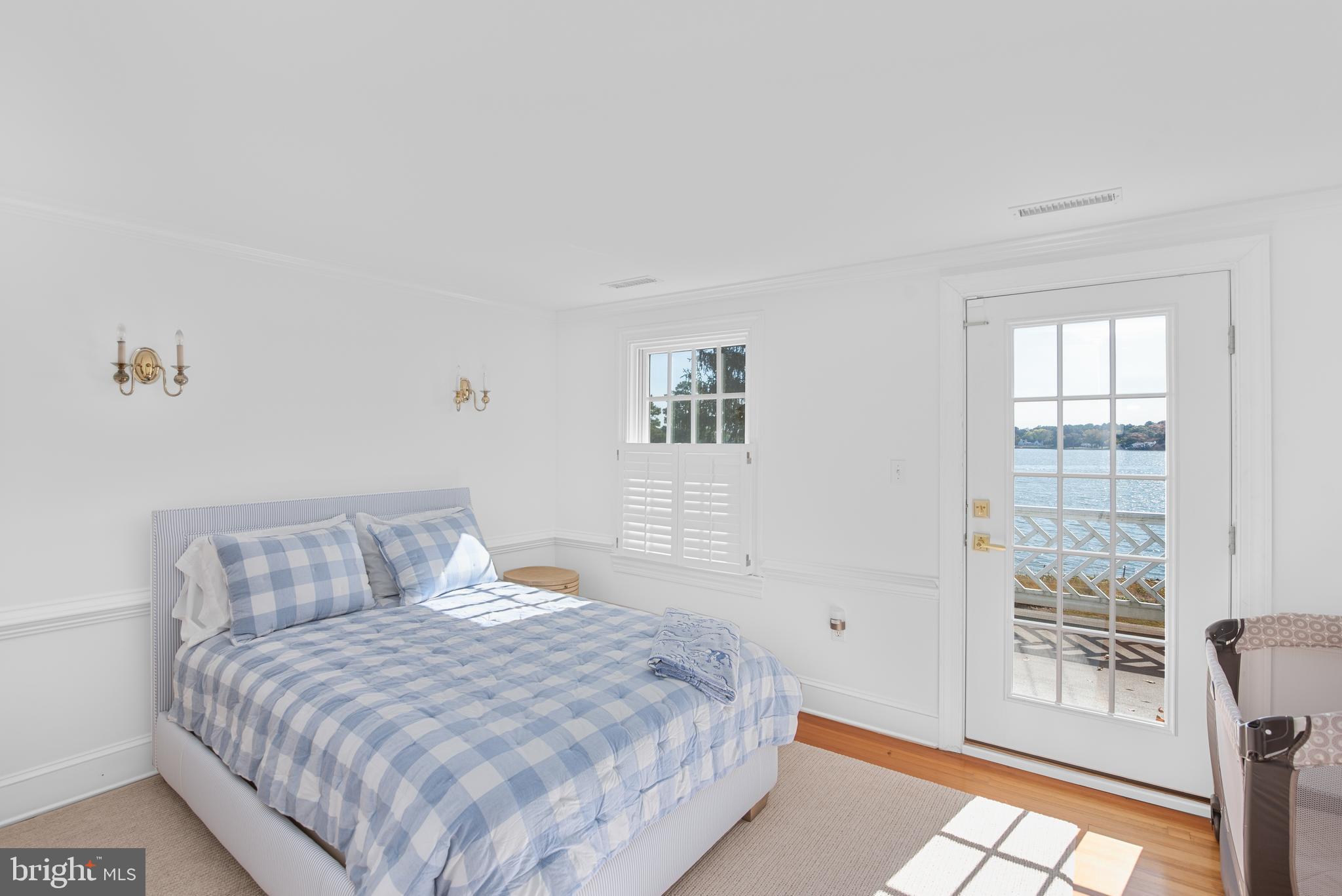 EASTON - Residential