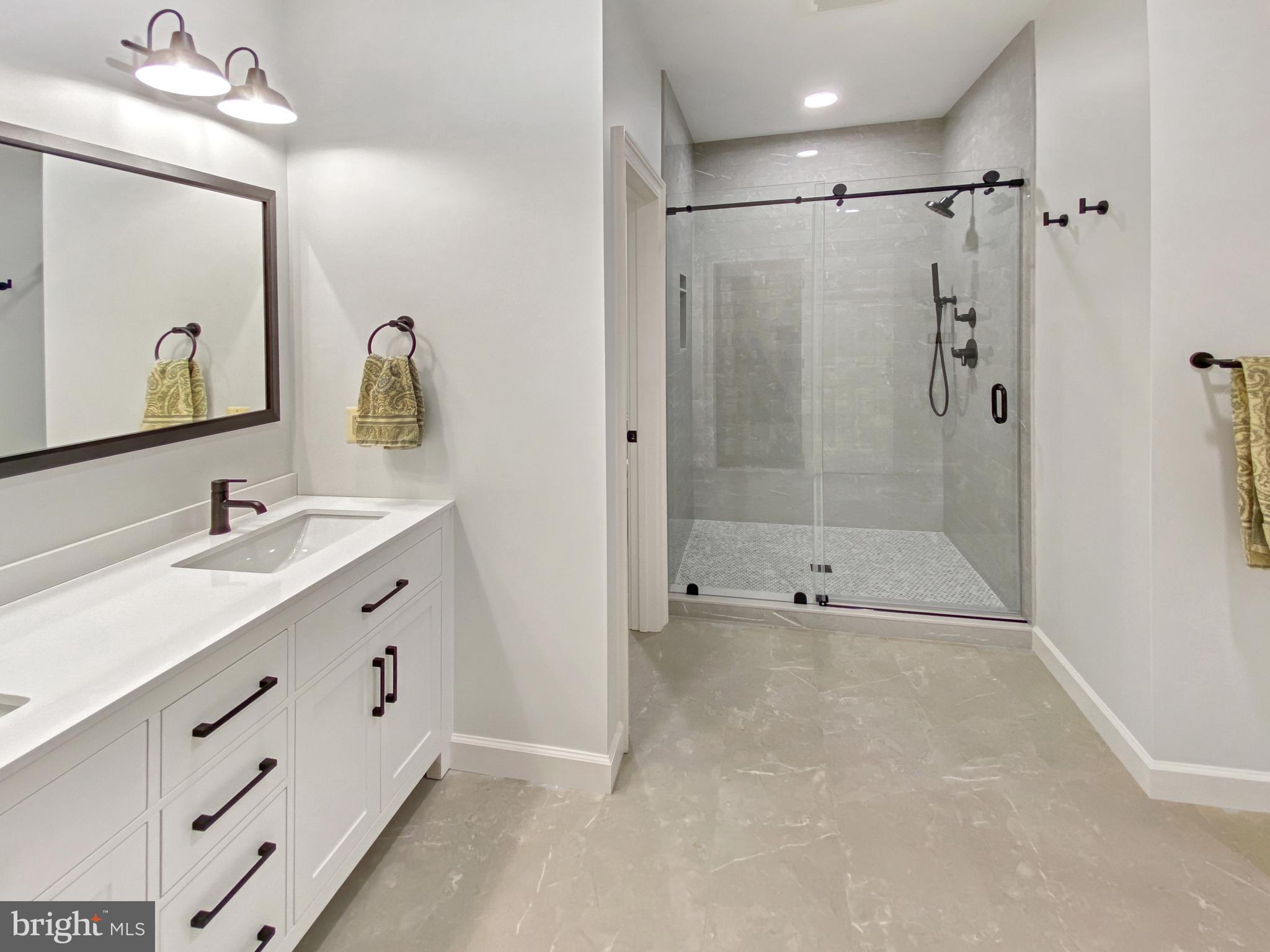 JILLIANS FOREST - Residential