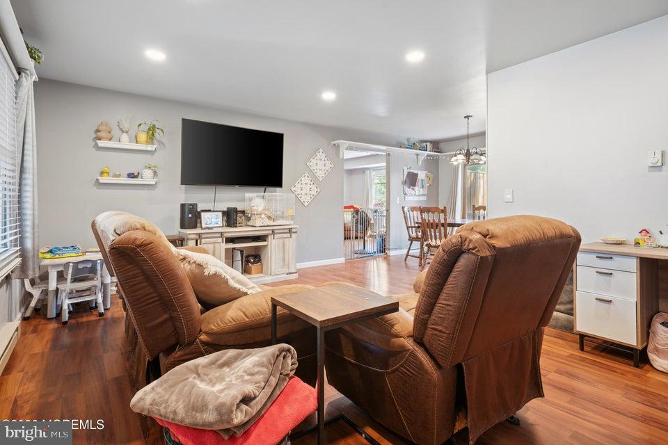 1806 RIDGE ROAD