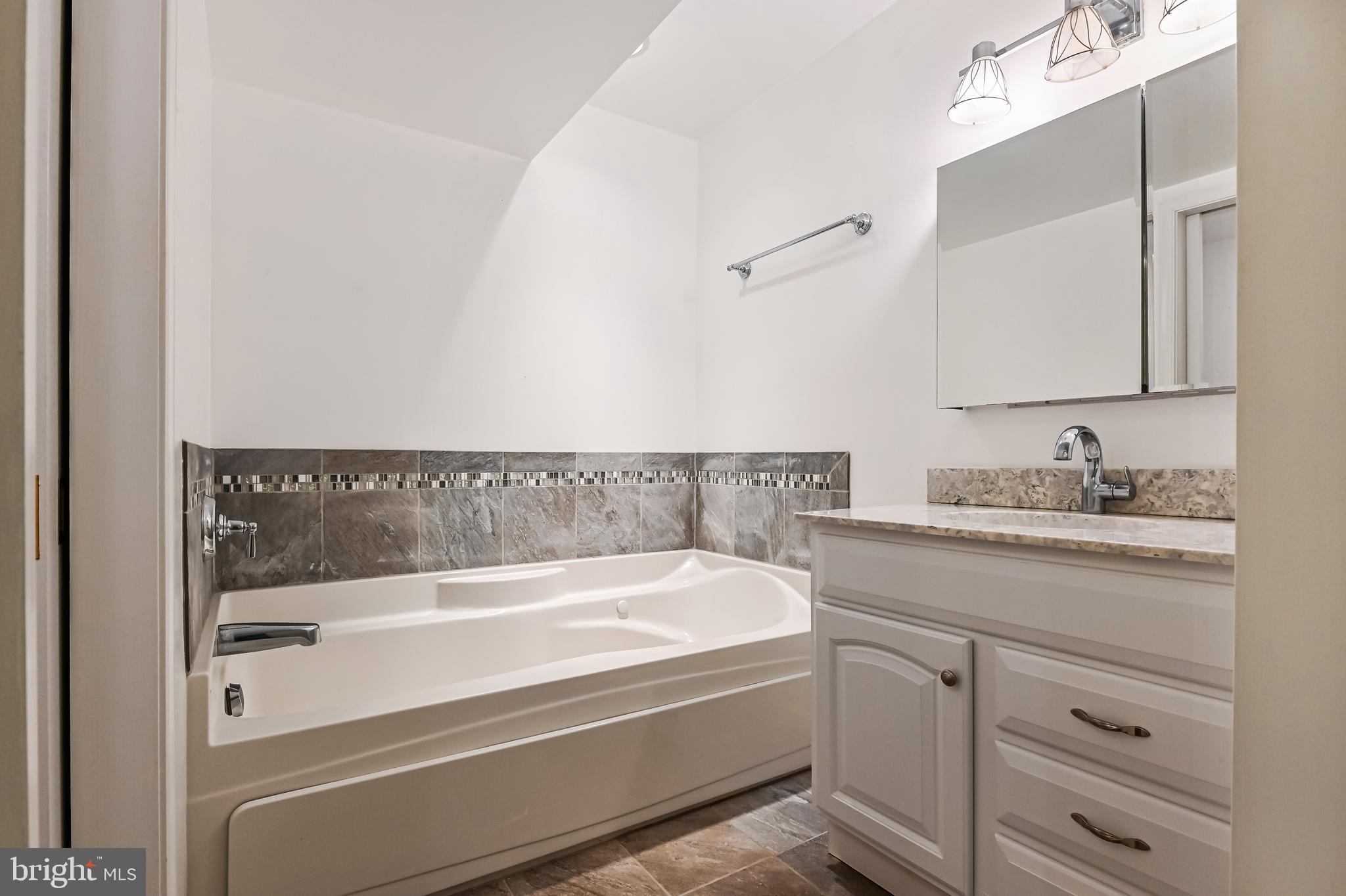 TURNBULL ESTATES - Residential