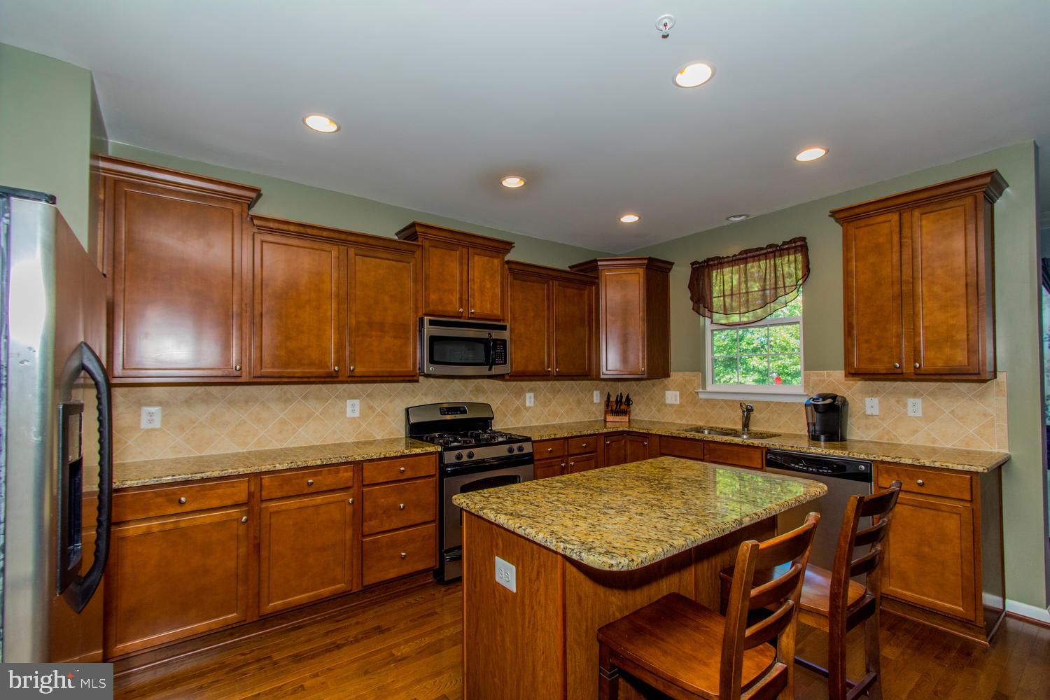 TANYARD SPRINGS - Residential