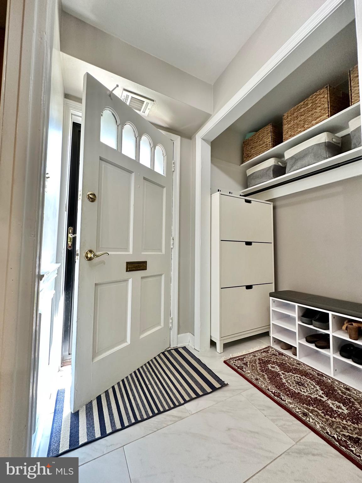 CARDINAL SQUARE - Residential Lease